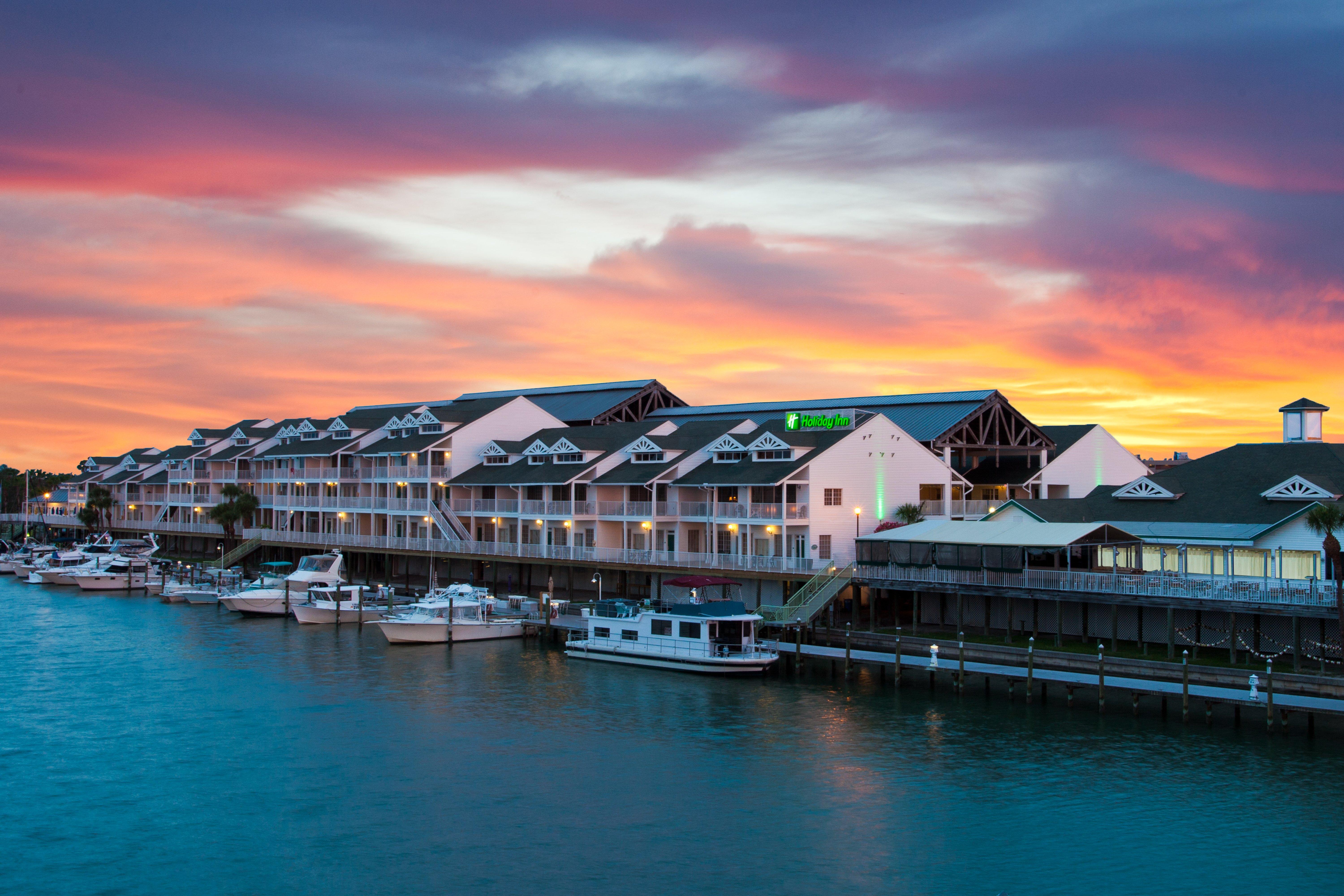 Resort & Clearwater S-harbourside 3*