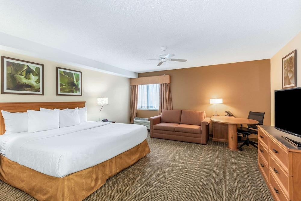 La Quinta By Wyndham Orlando South