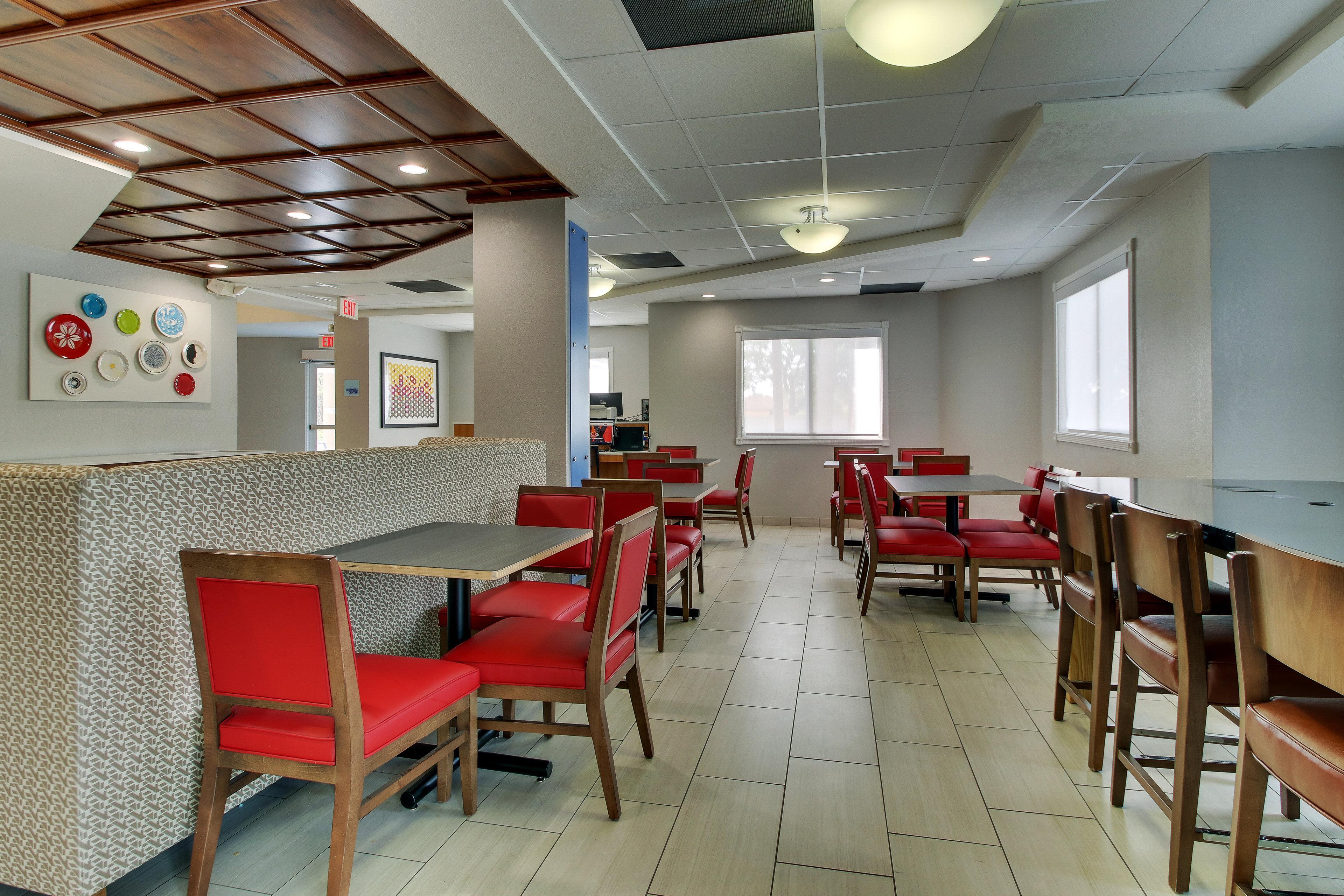 Express West Palm Metrocentre By Ihg Inn