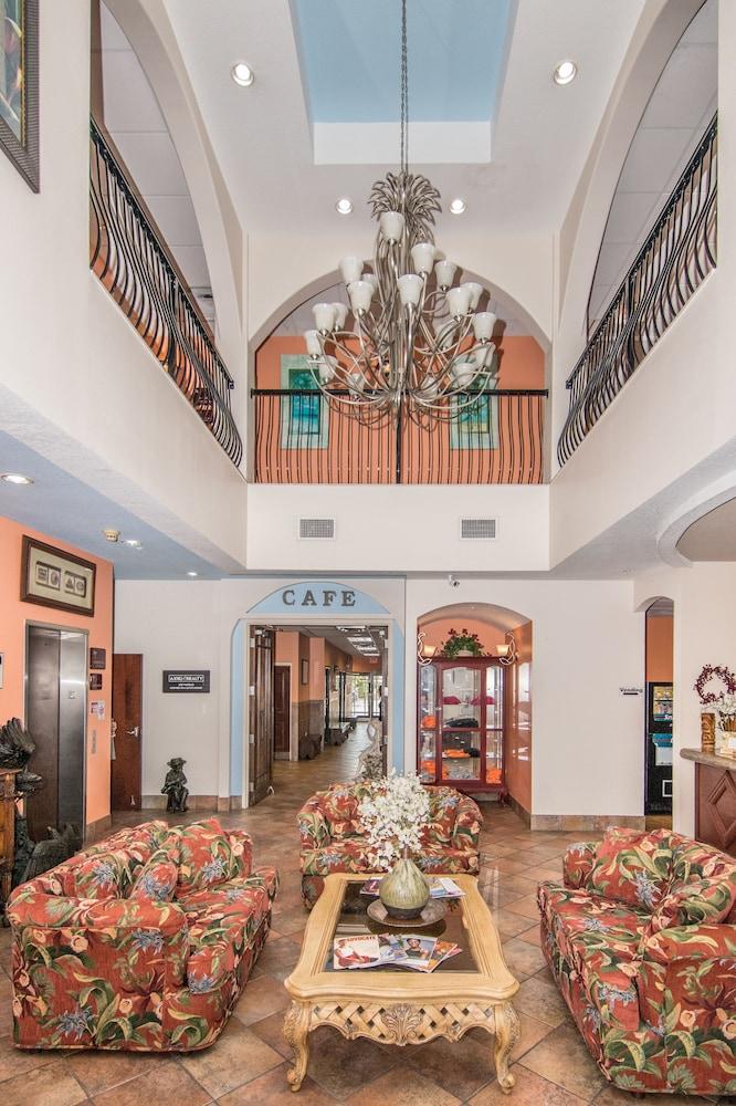 Tahitian Boutique 3*
