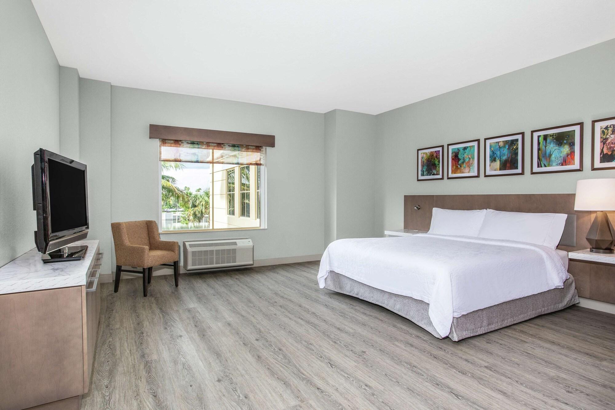 Hilton Garden Palm Gardens Hotel 3*