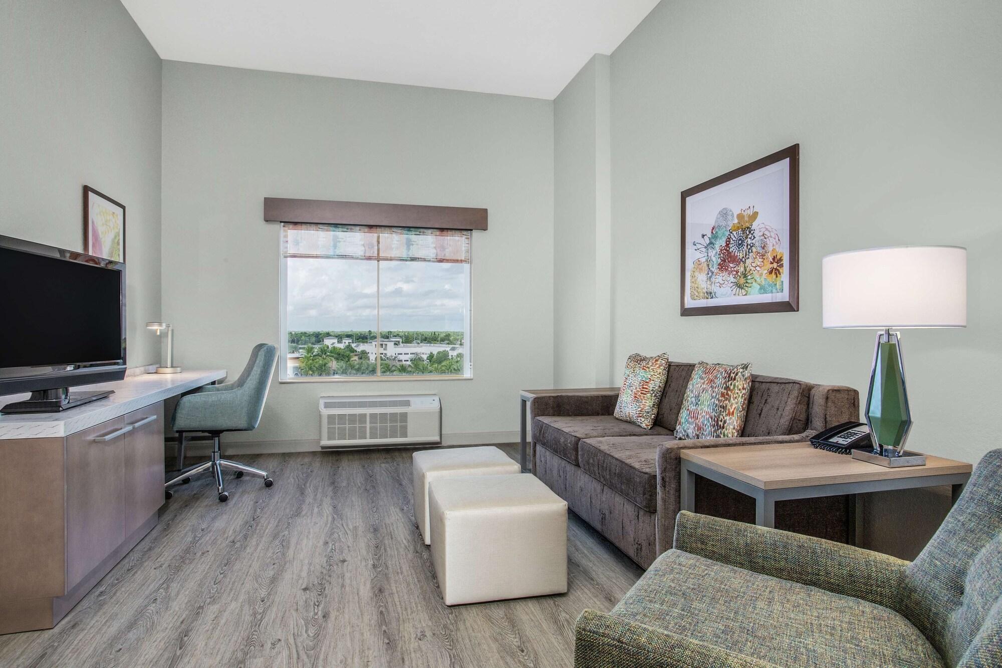 Hilton Garden Palm Gardens