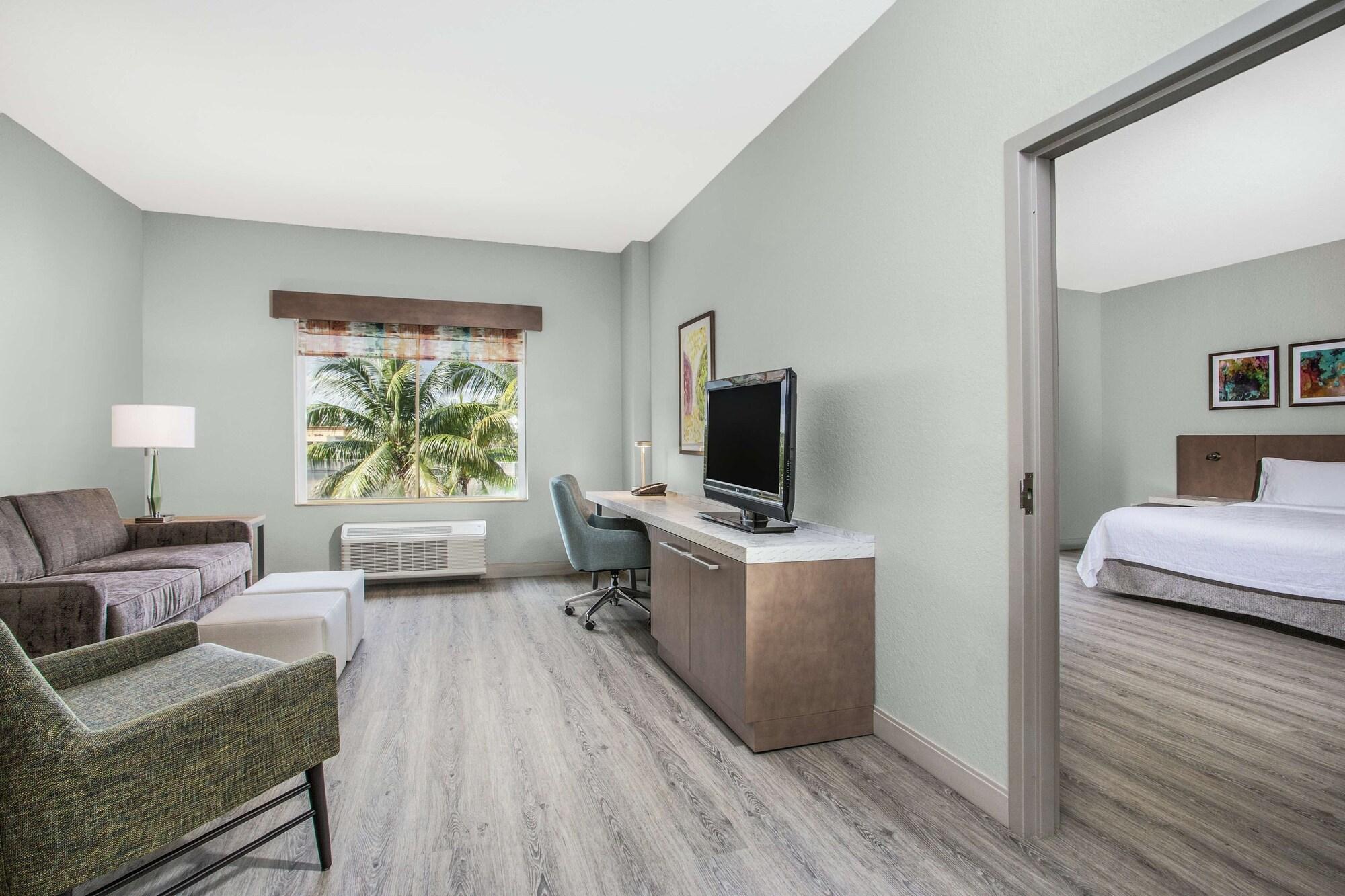 Hilton Garden Palm Gardens Hotel