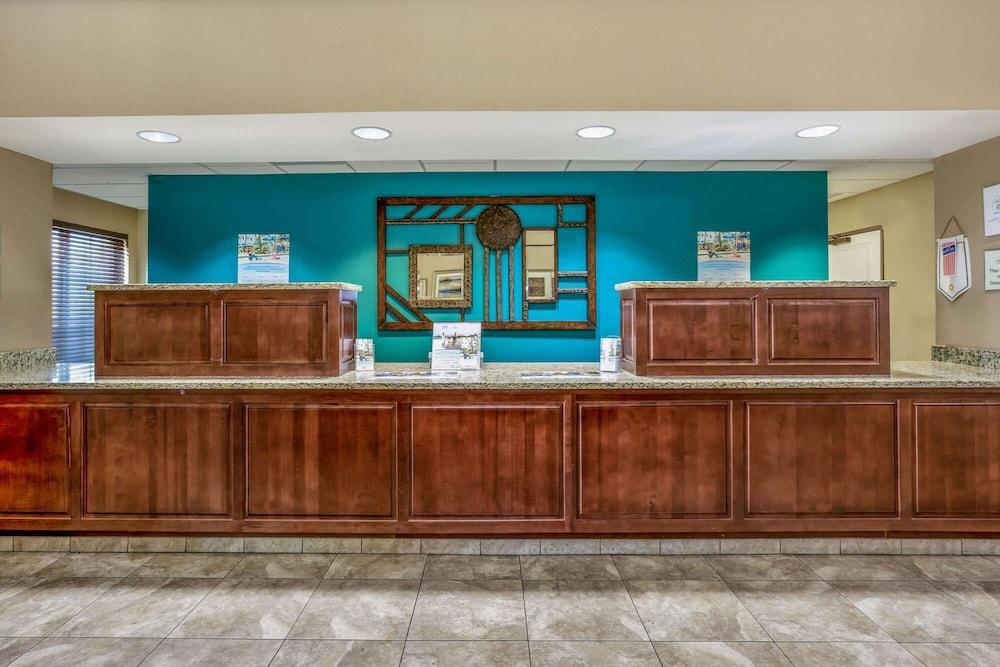 La Quinta By Wyndham Pcb Pier Park Area Hotel 3*