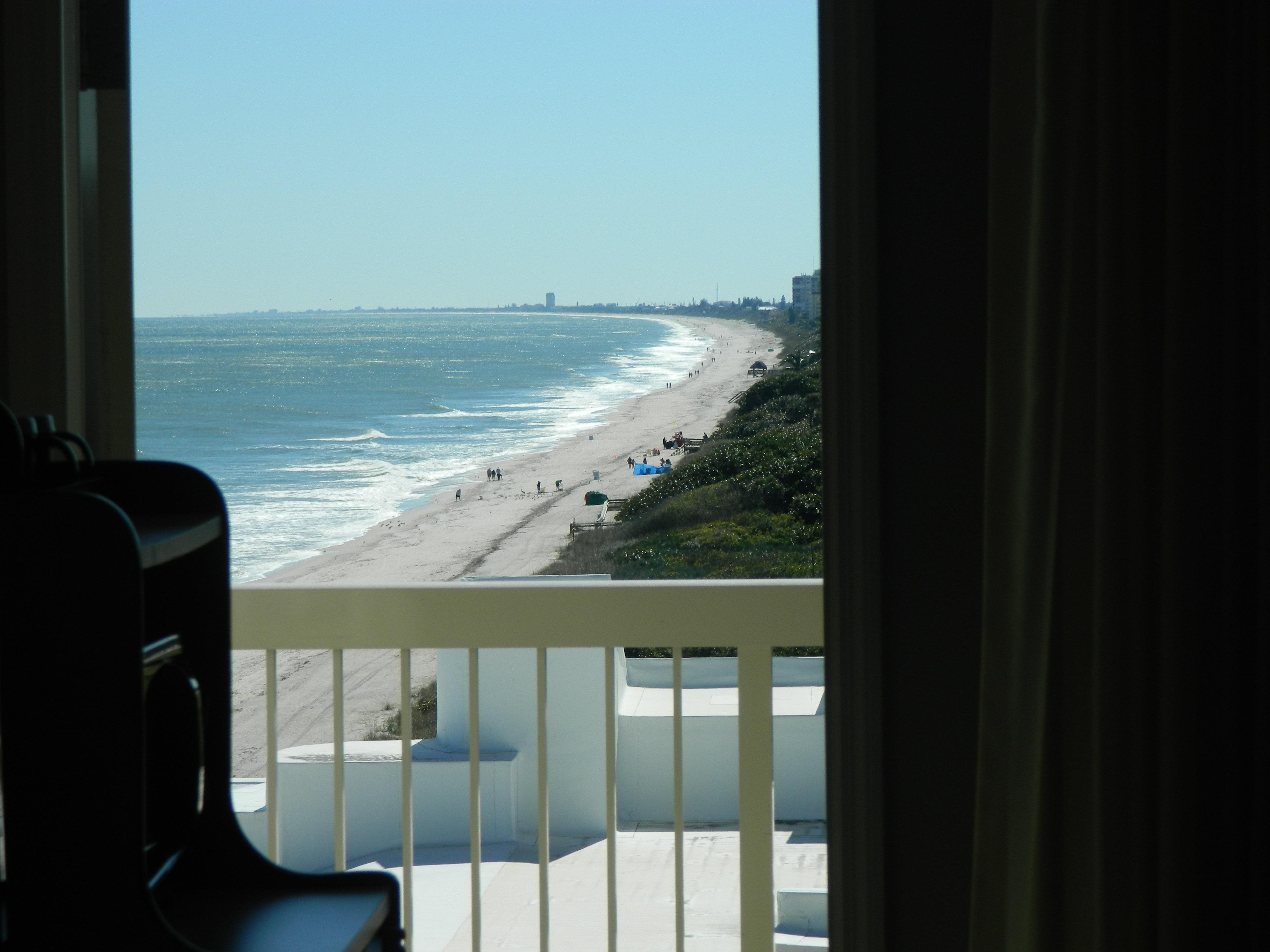 Resort Crowne Plaza Melbourne-oceanfront By Ihg 3*