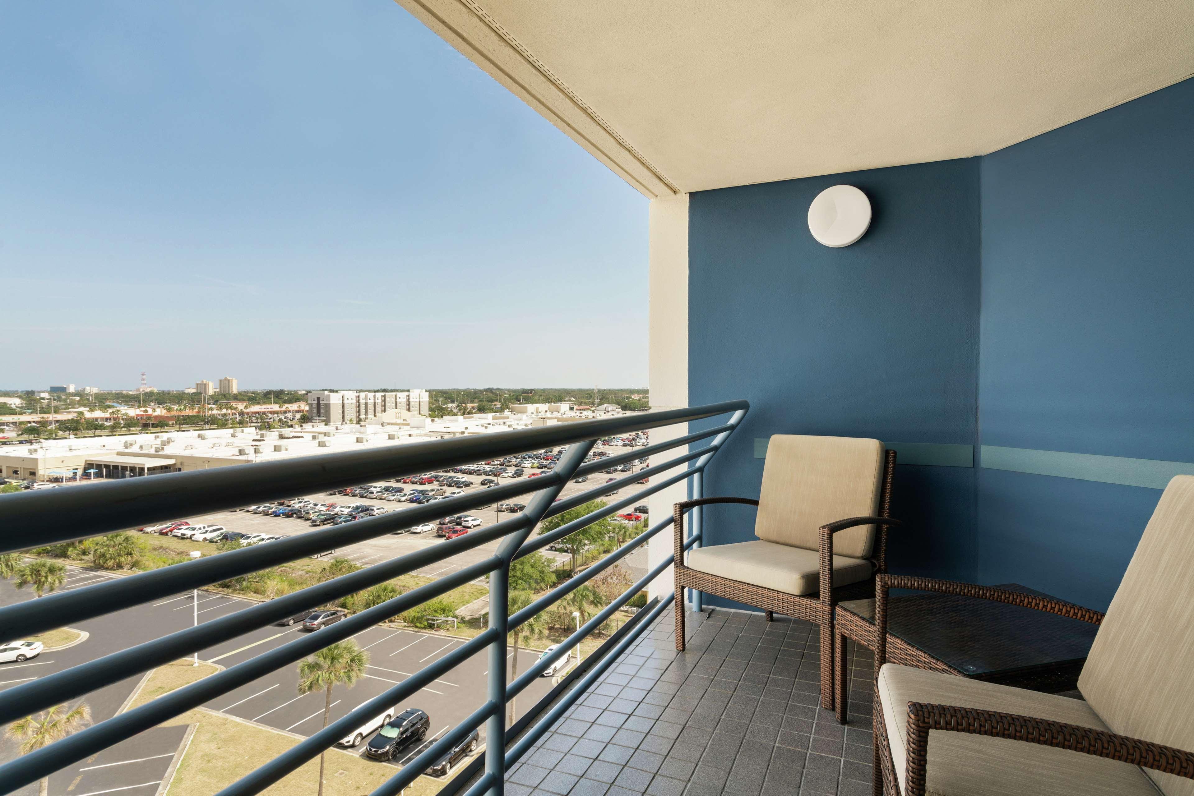 Hilton Melbourne, Fl 3*