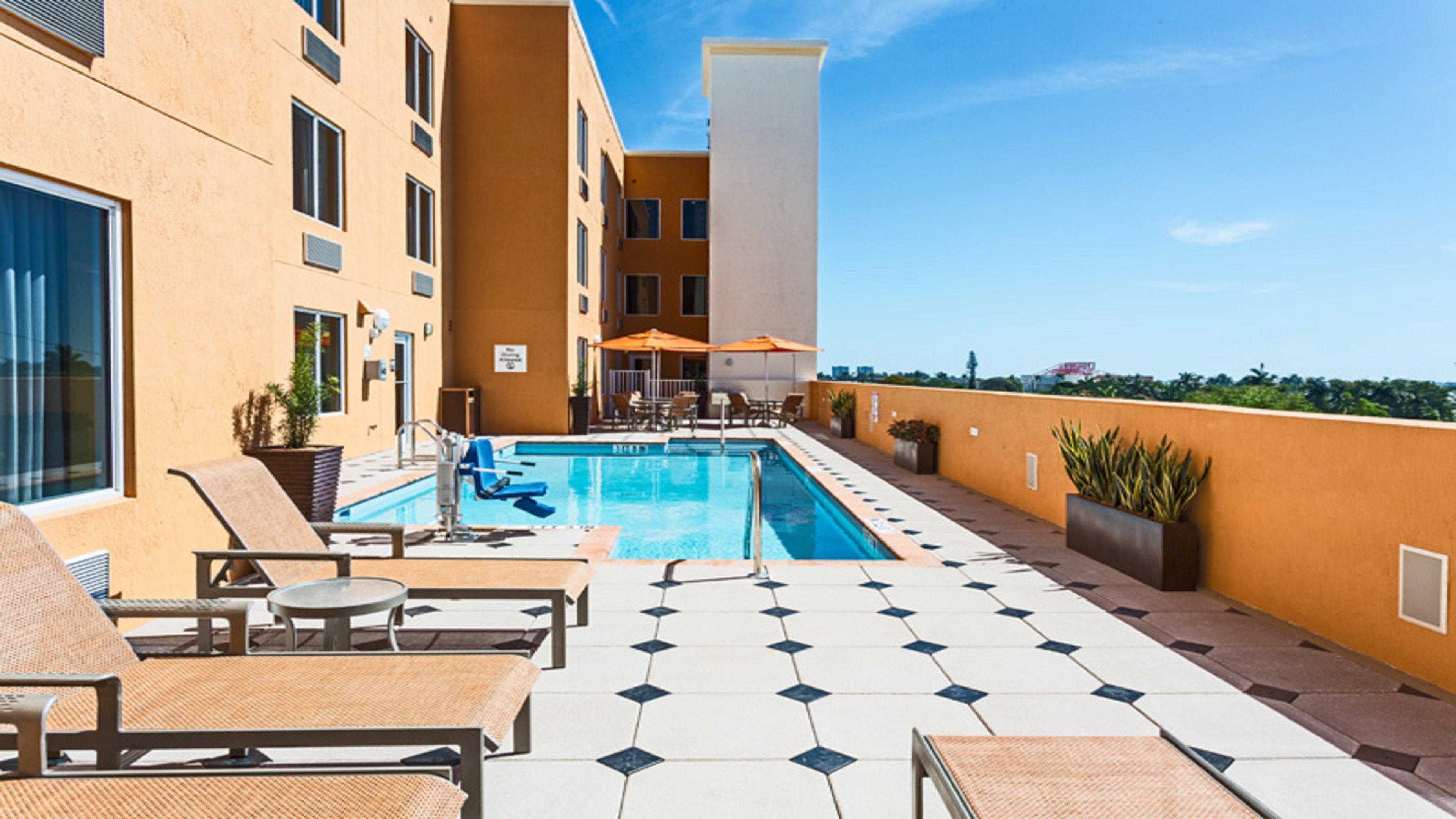 Hotel Express Lauderdale Airport South By Ihg Dania Beach