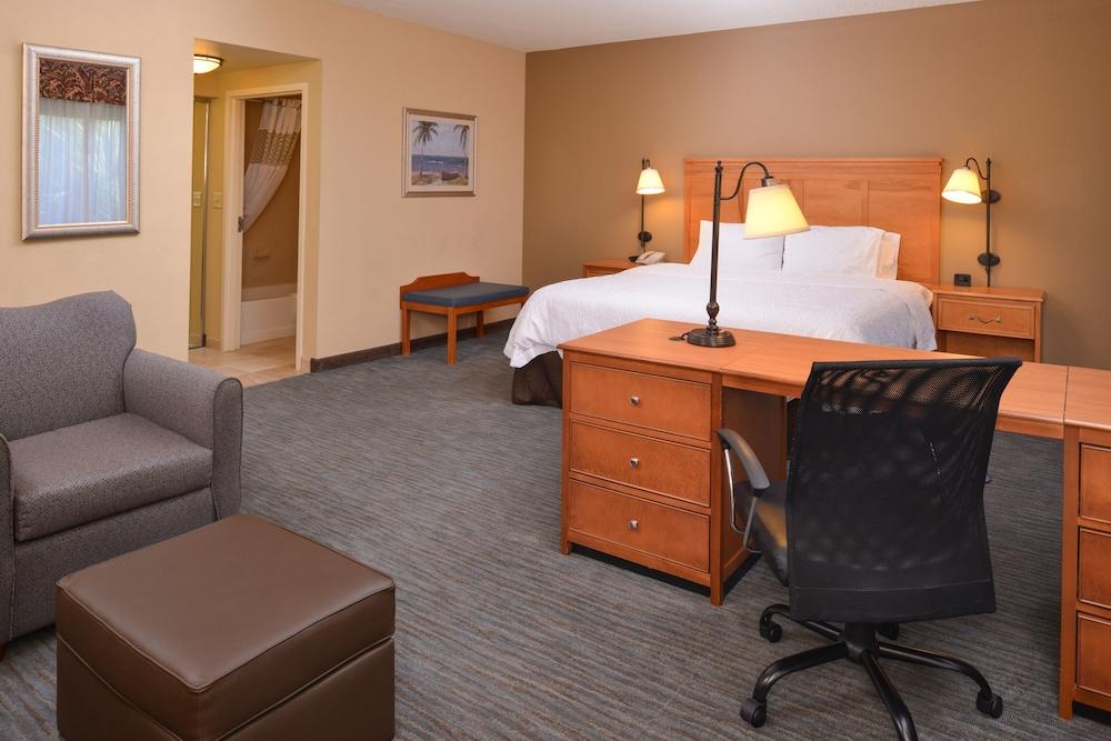 Hotel Hampton & Tampa East Casino Area