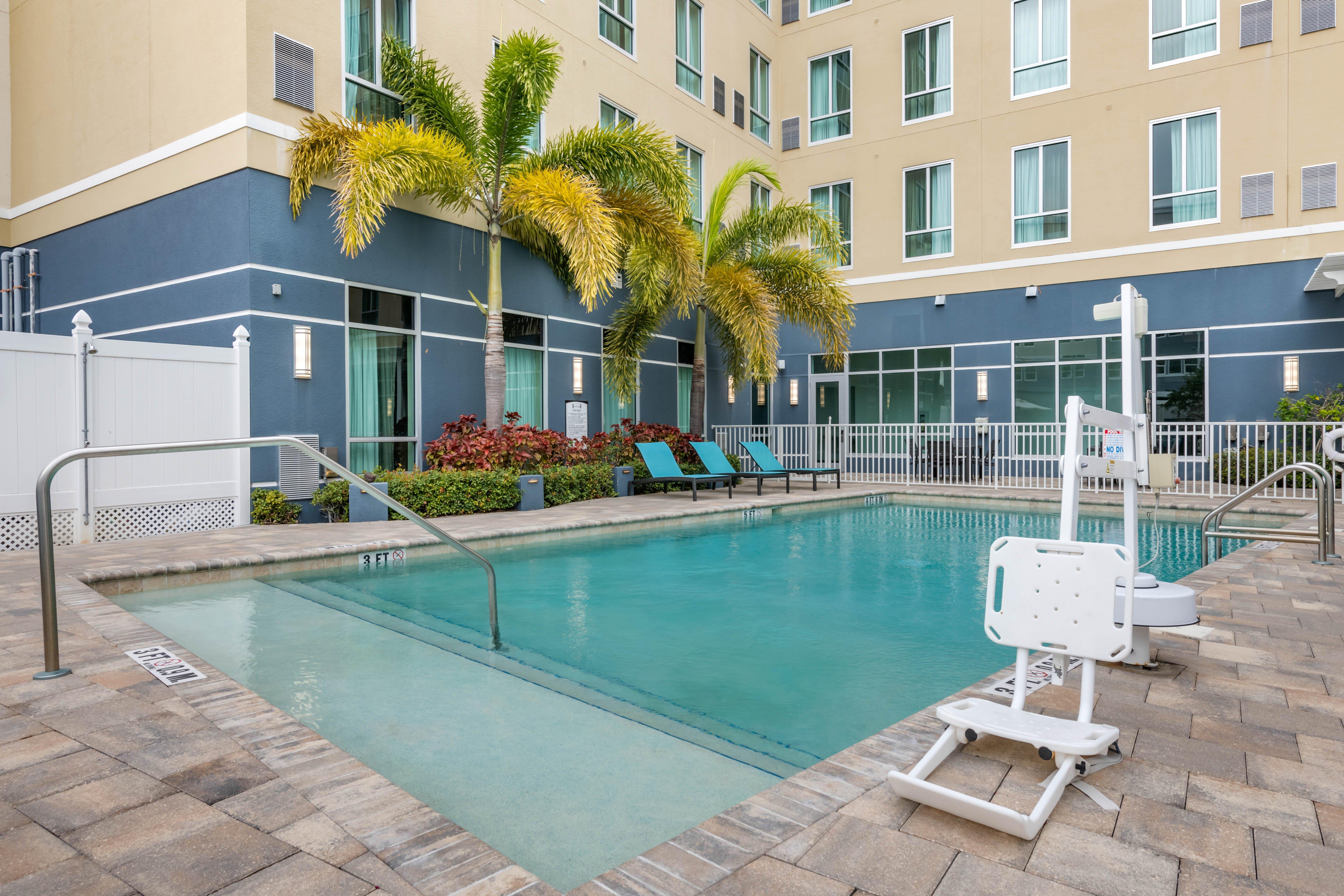 Staybridge Fl By Ihg St. Petersburg