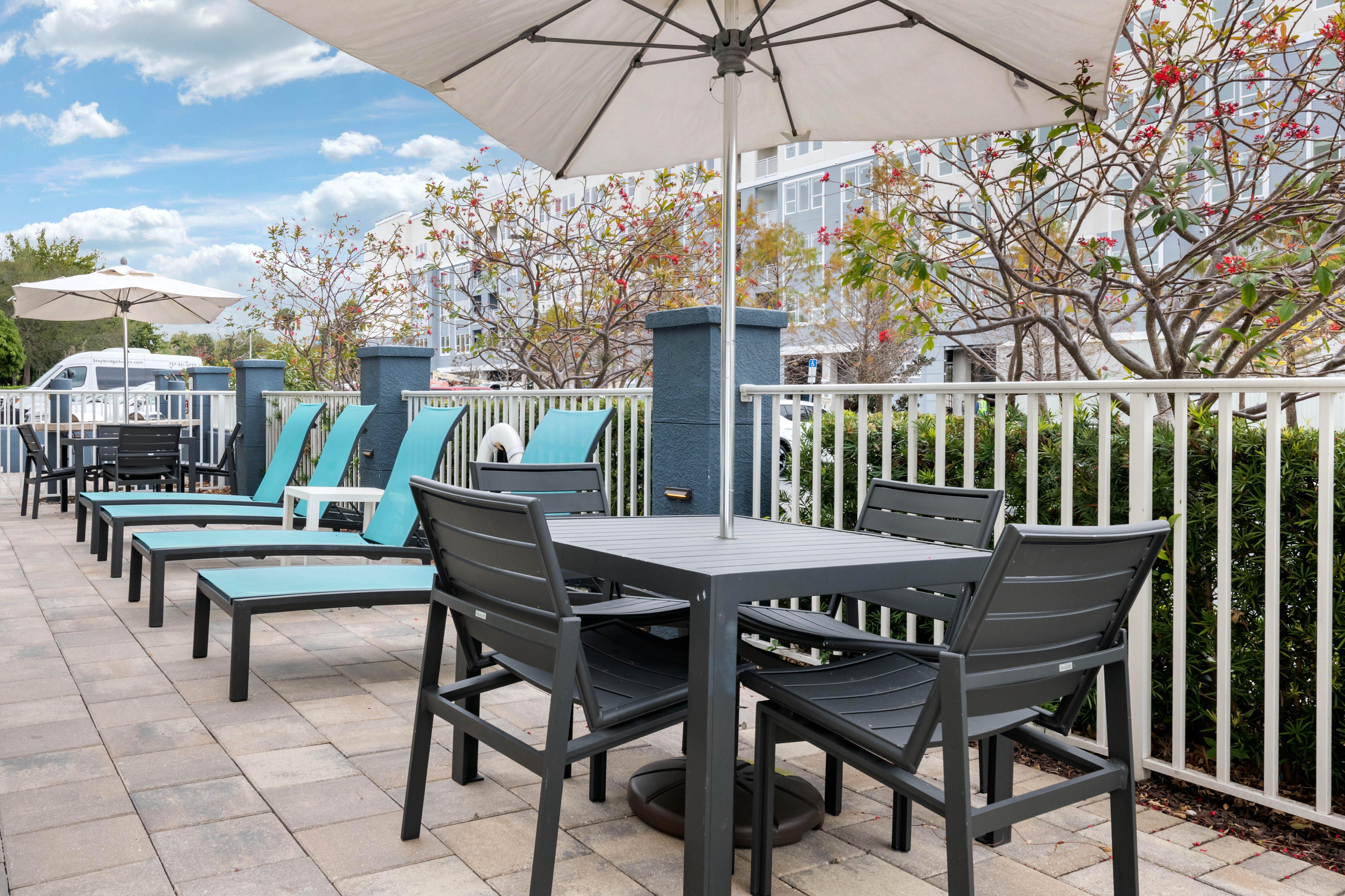 Staybridge Fl By Ihg Hotel 3*