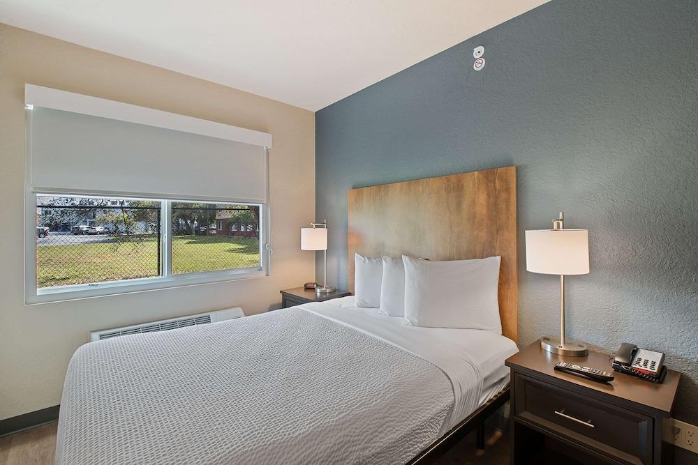 Extended America Premier - Lauderdale - Cypress Creek - Park North Hotel