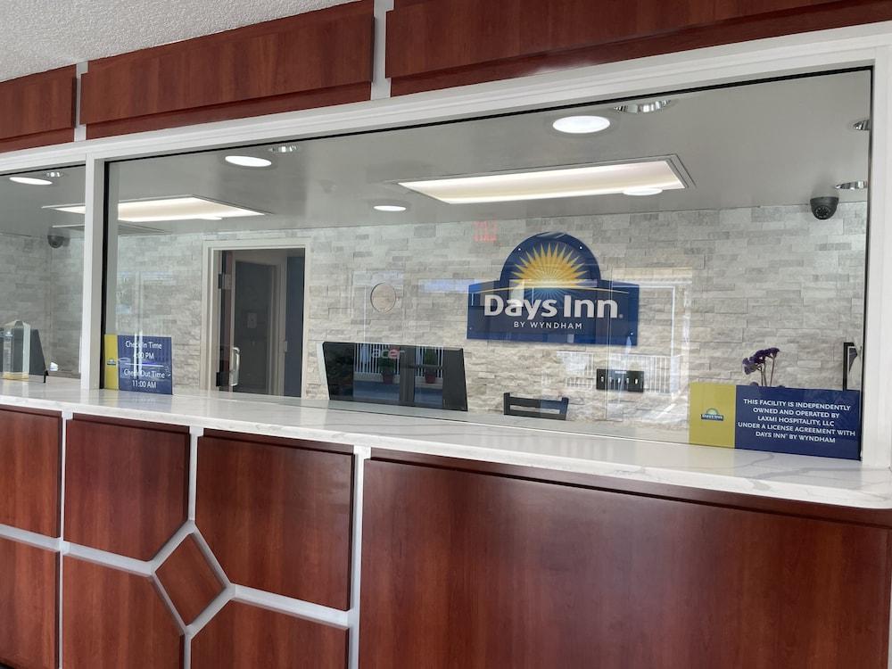 Days By Wyndham Town Center Hotel Port Charlotte