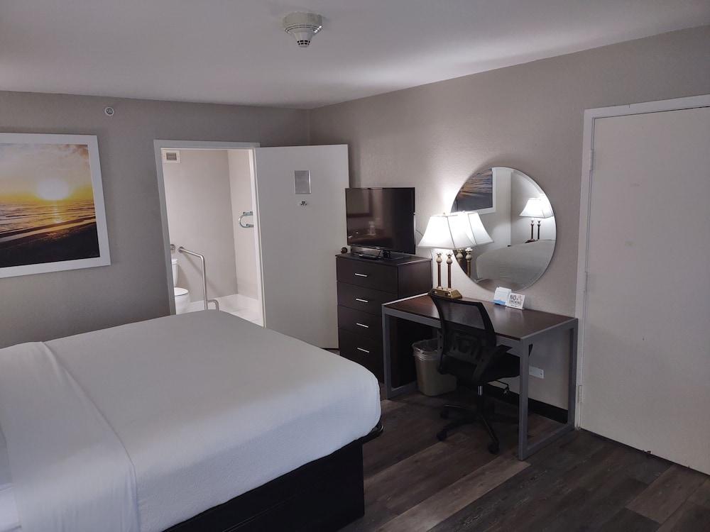Days By Wyndham Town Center Hotel Port Charlotte
