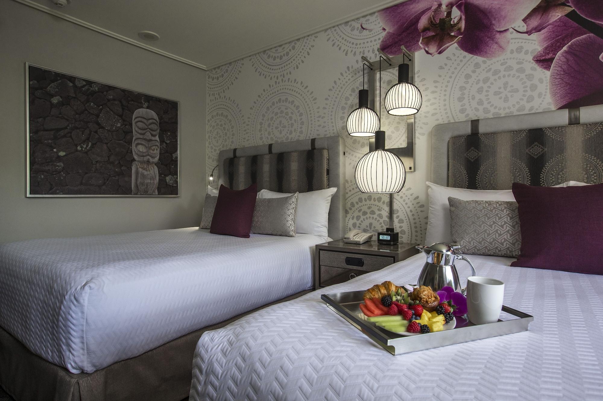 Resort Universal's Loews Royal Pacific Orlando