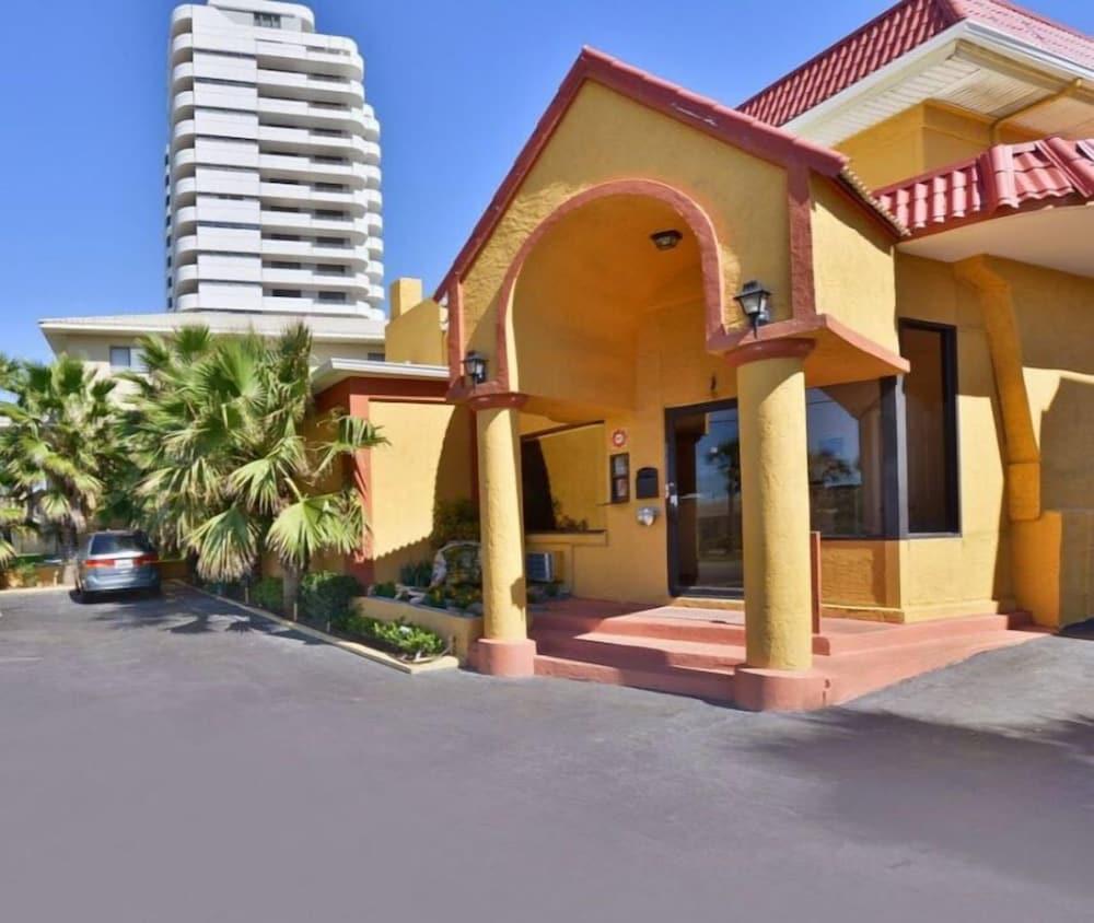 La Bella Oceanfront - Daytona Motel 2*