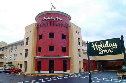 / Hotel Coral Gables