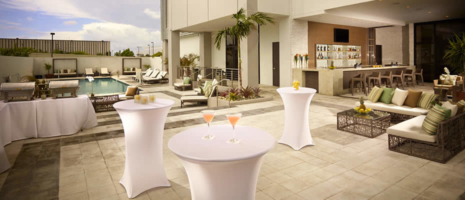 Hotel Eb Miami Airport 4*