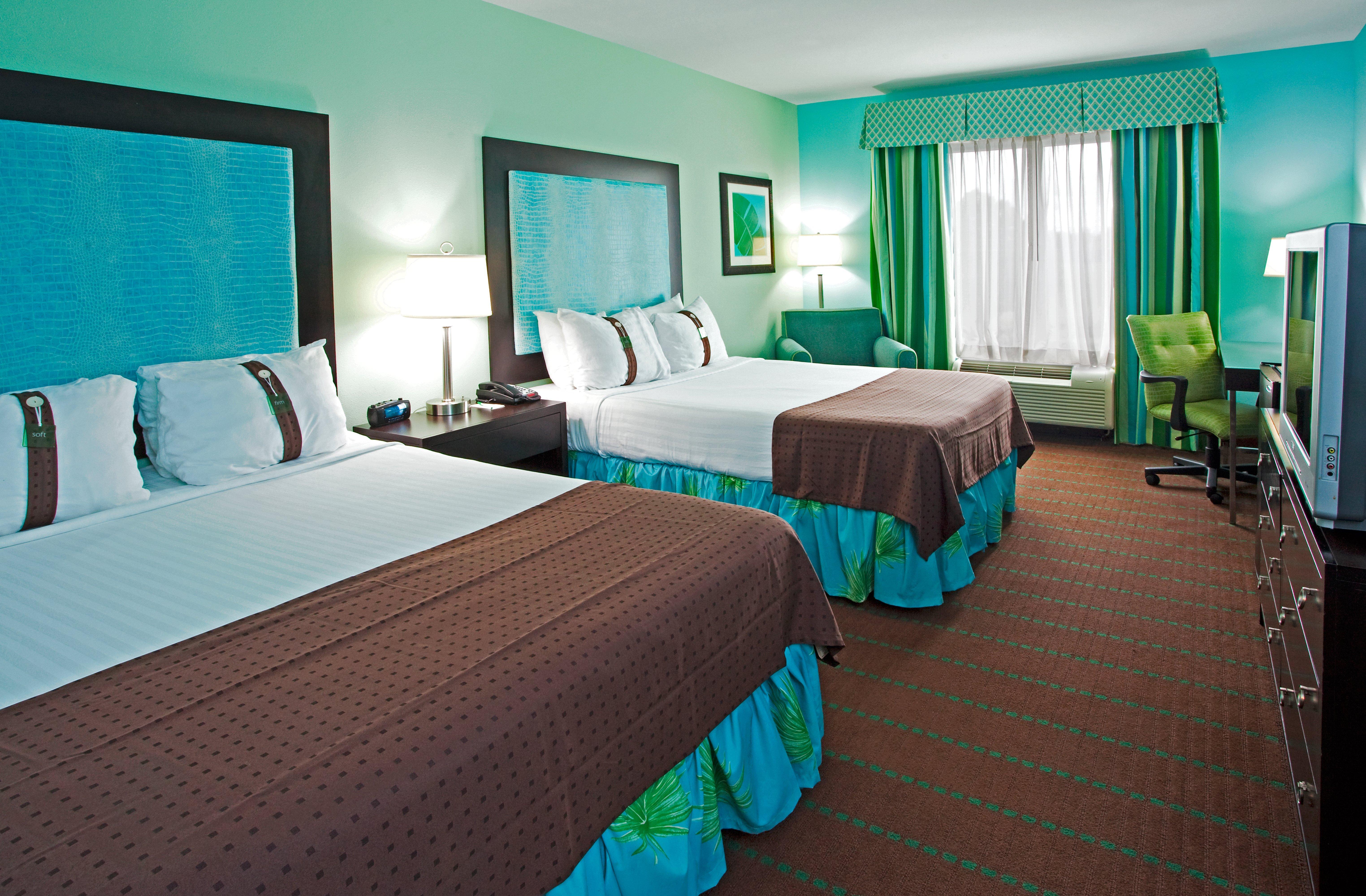 Hotel & Conference Center By Ihg 3*