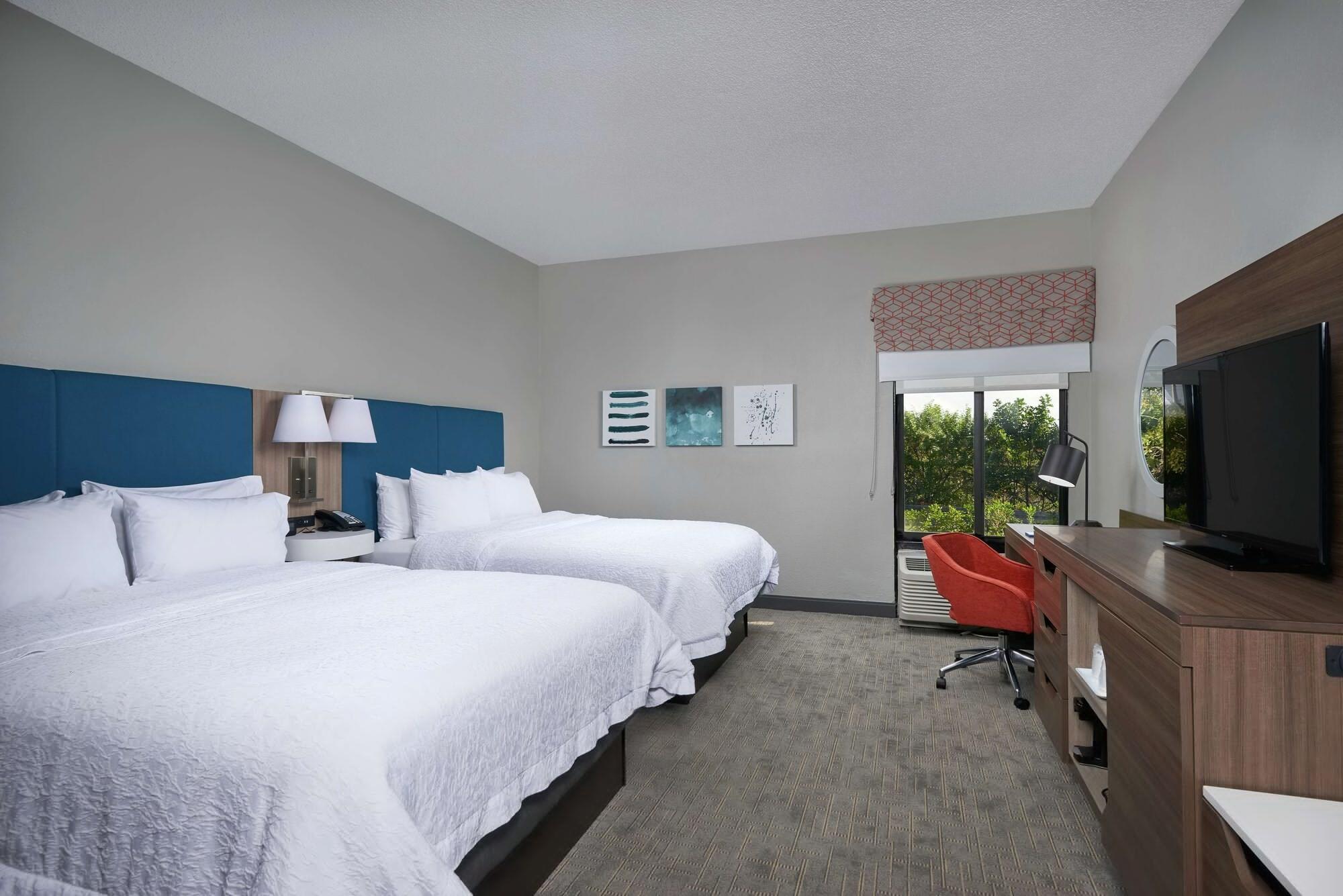 Hampton Juno Hotel 3*