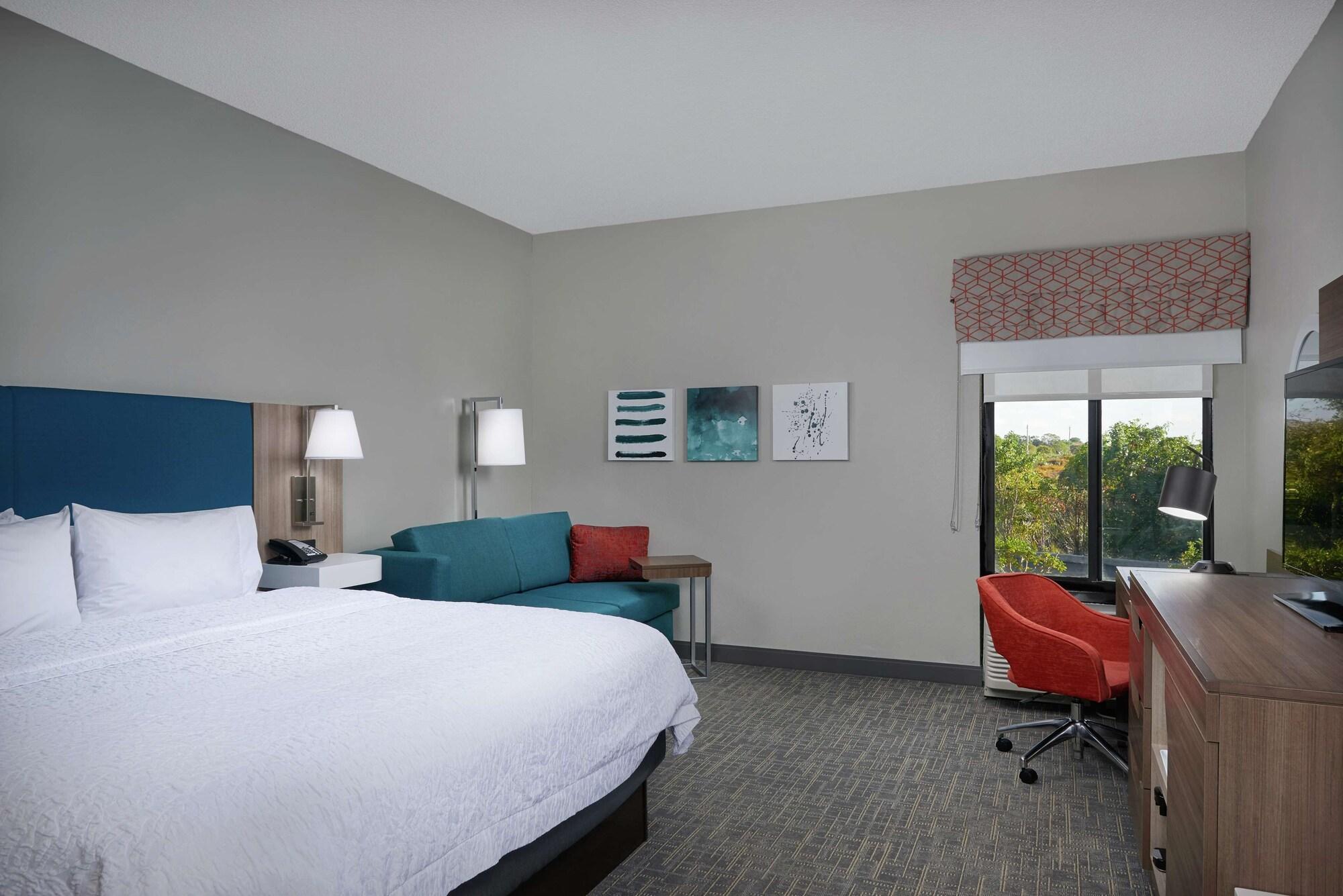 Hampton Juno Hotel 3*