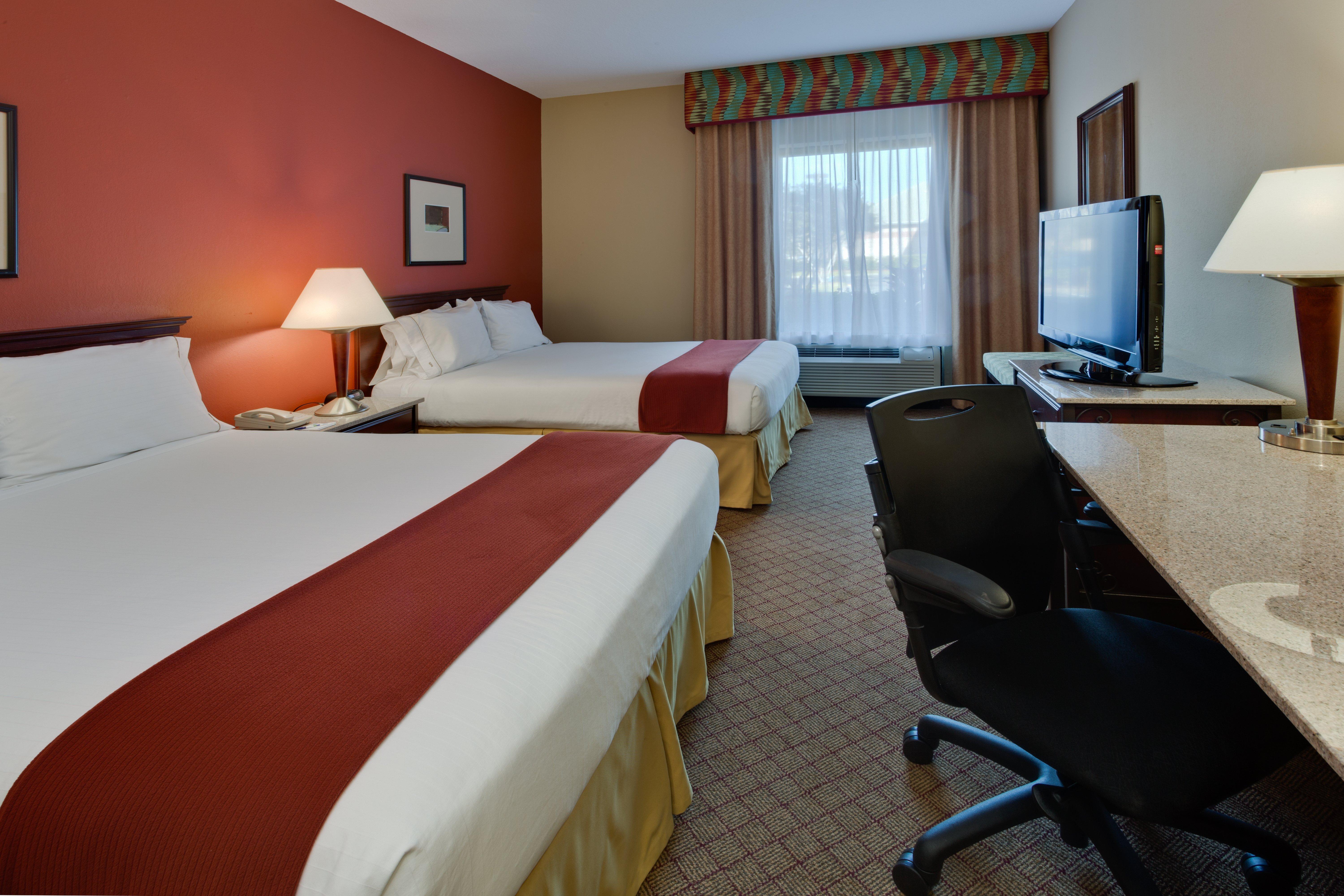 Express & Tampa-oldsmar By Ihg Hotel 2*