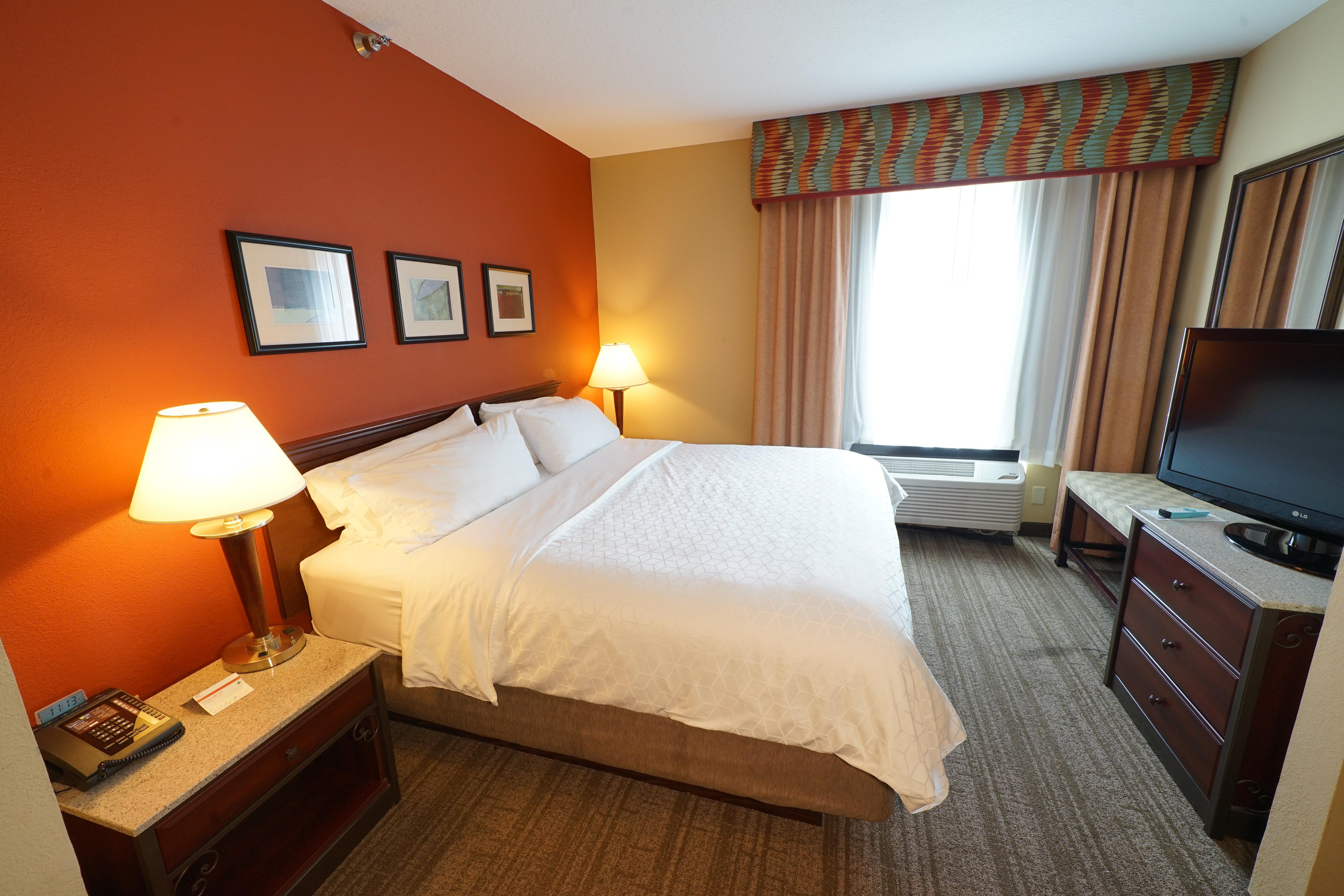 Express & Tampa-oldsmar By Ihg 2* Oldsmar