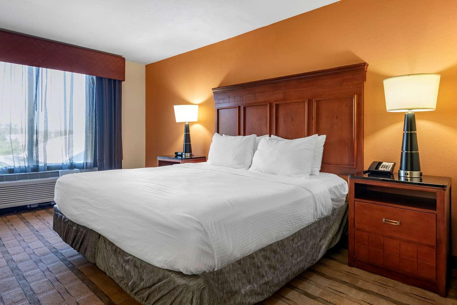 Western Flagler Area & Hotel 2*