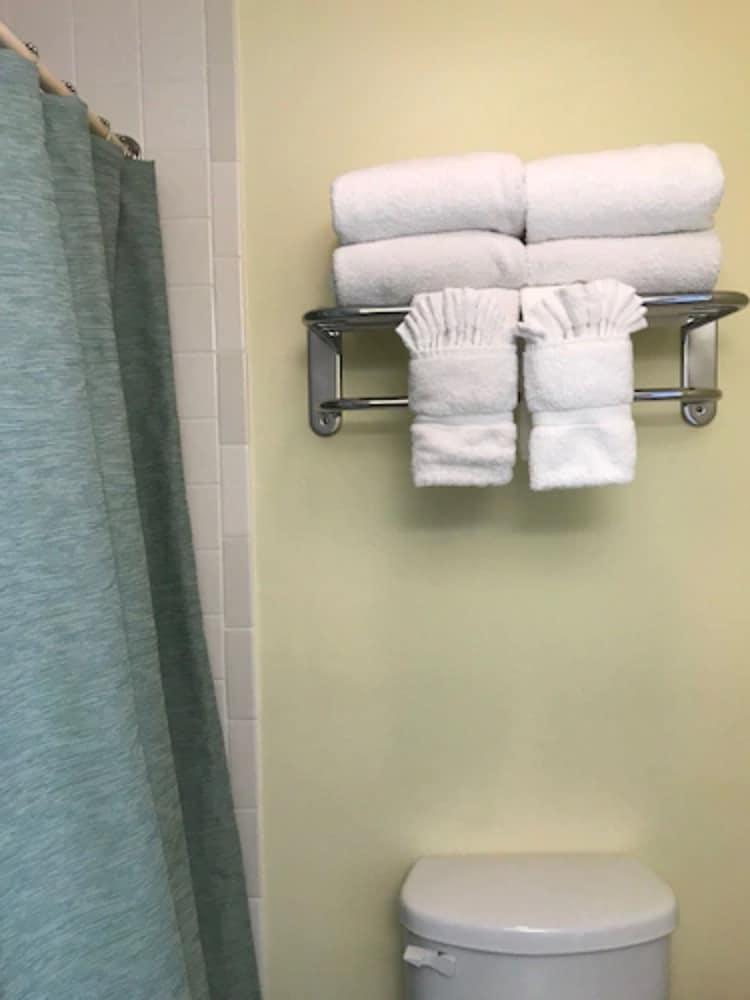 Hotel Waterfront 3*