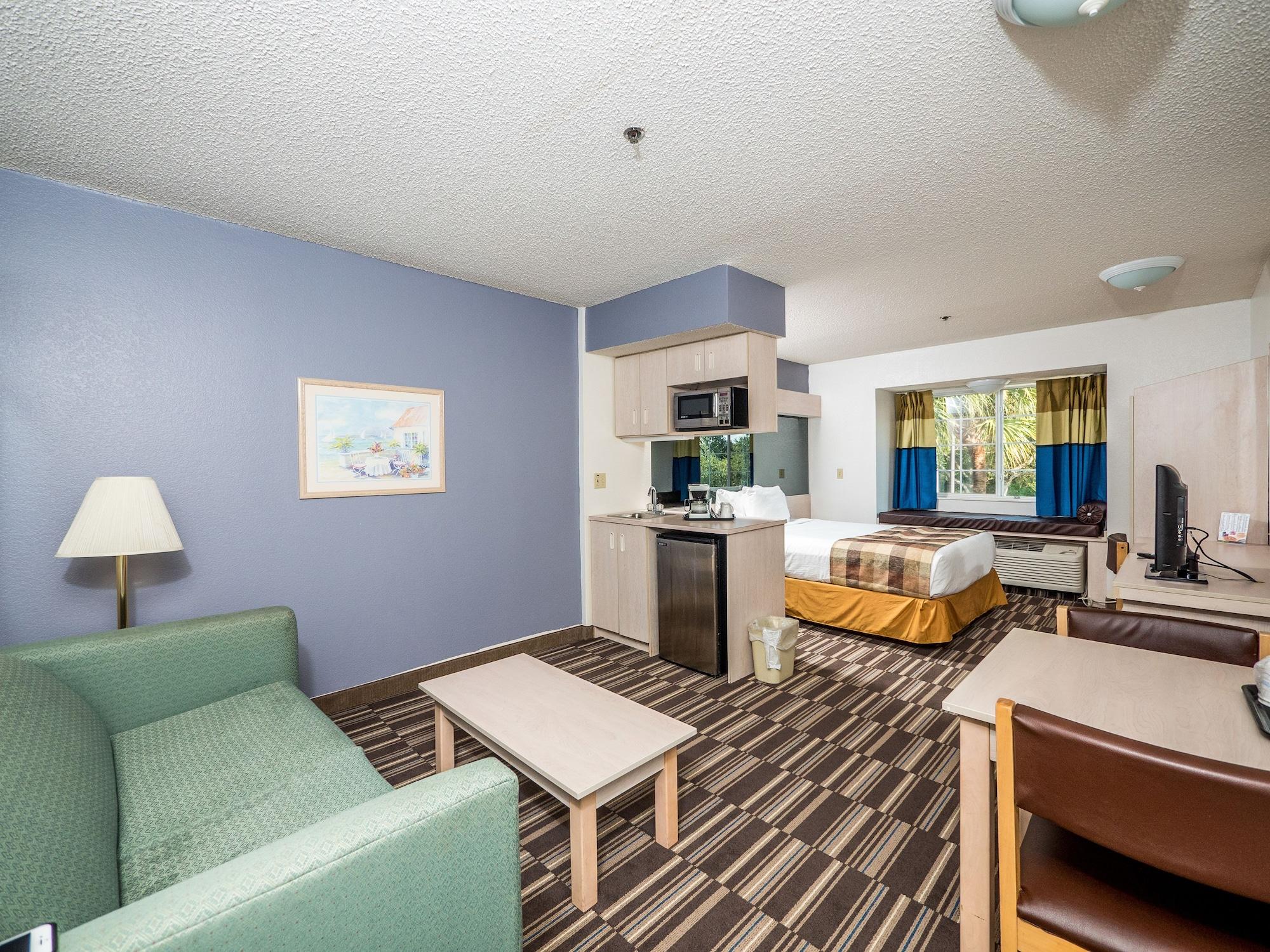 Microtel & By Wyndham I-95 Palm Coast
