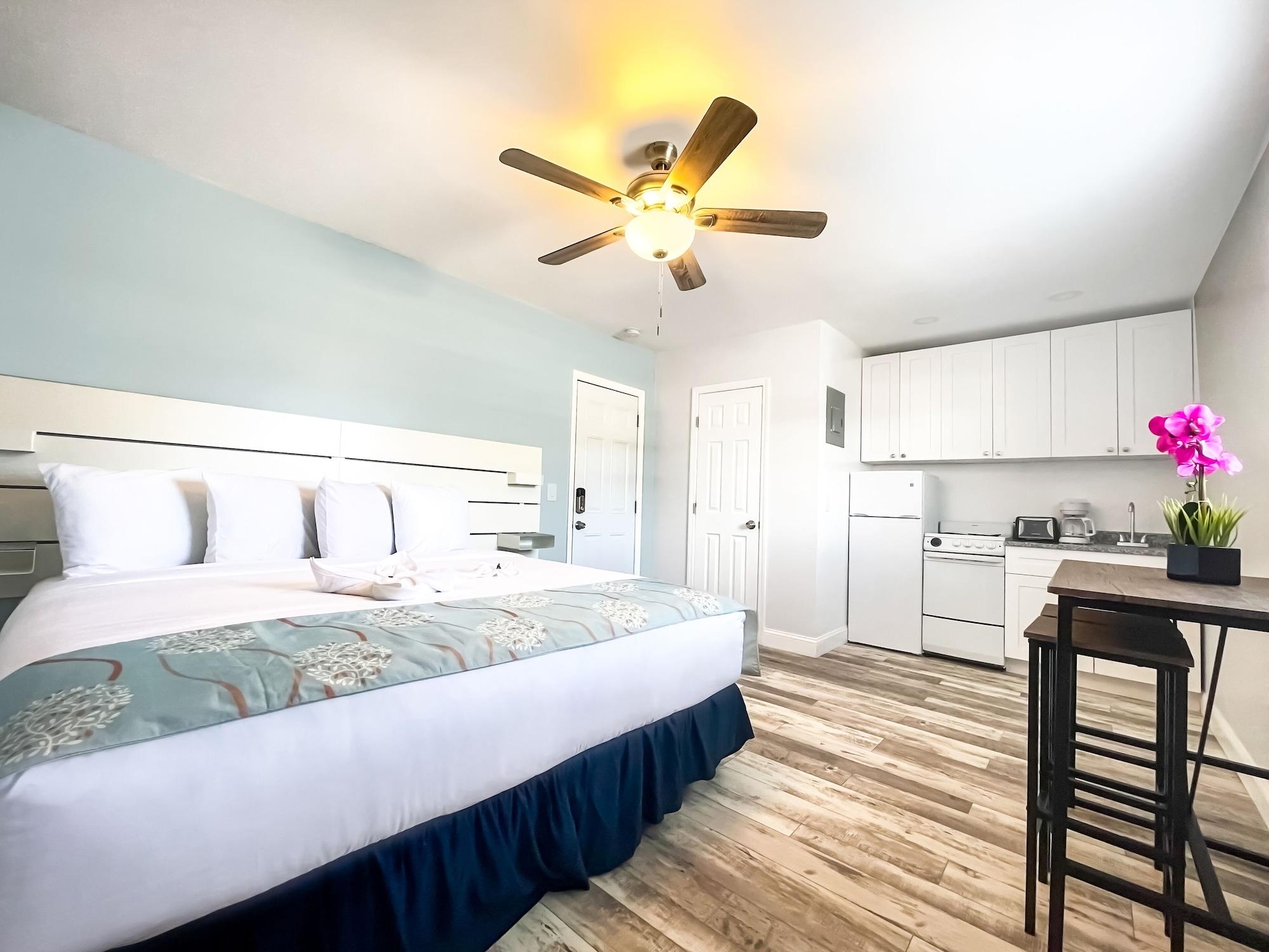 Hollywood Beach Hotels 3*