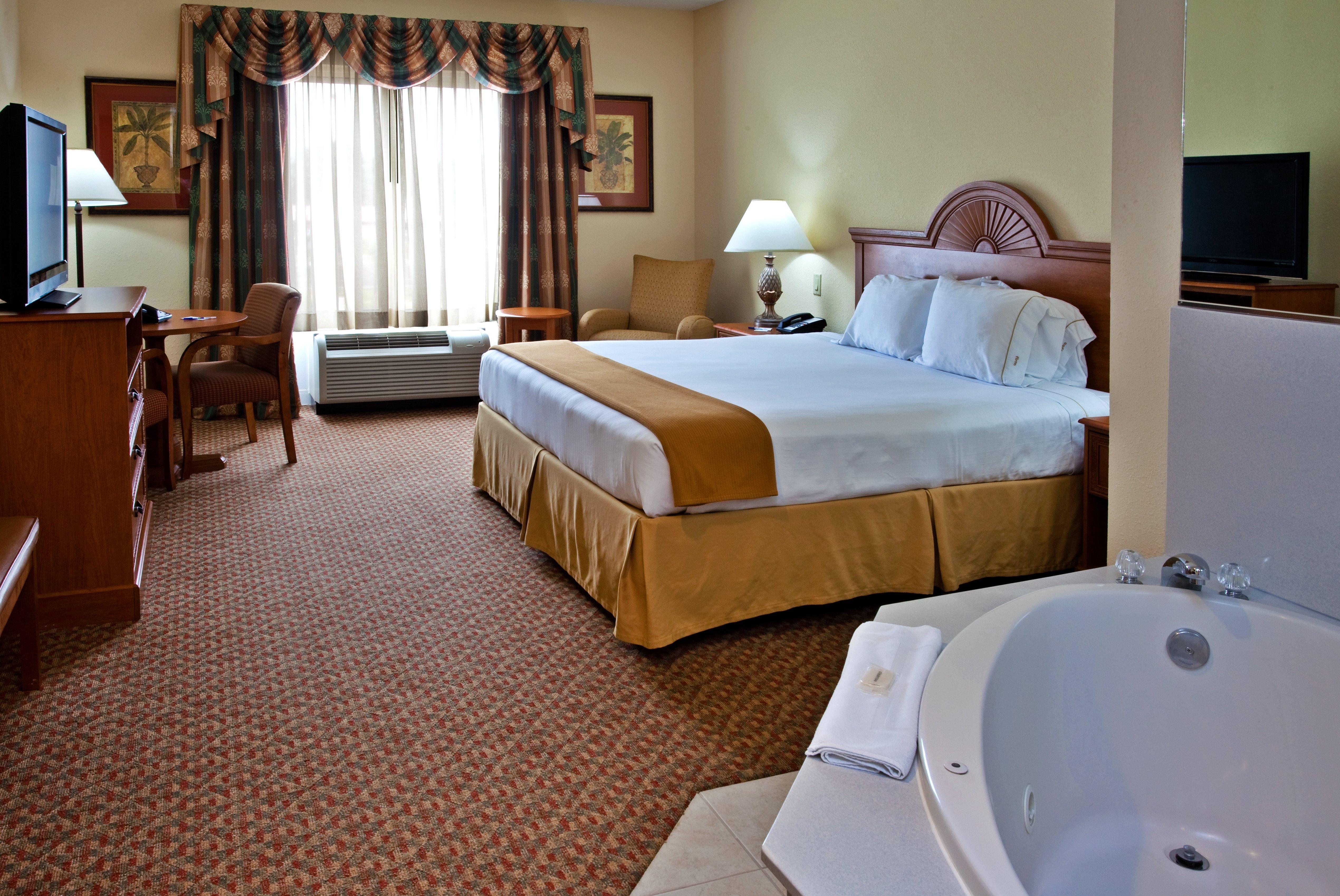 Express - By Ihg Hotel 2*