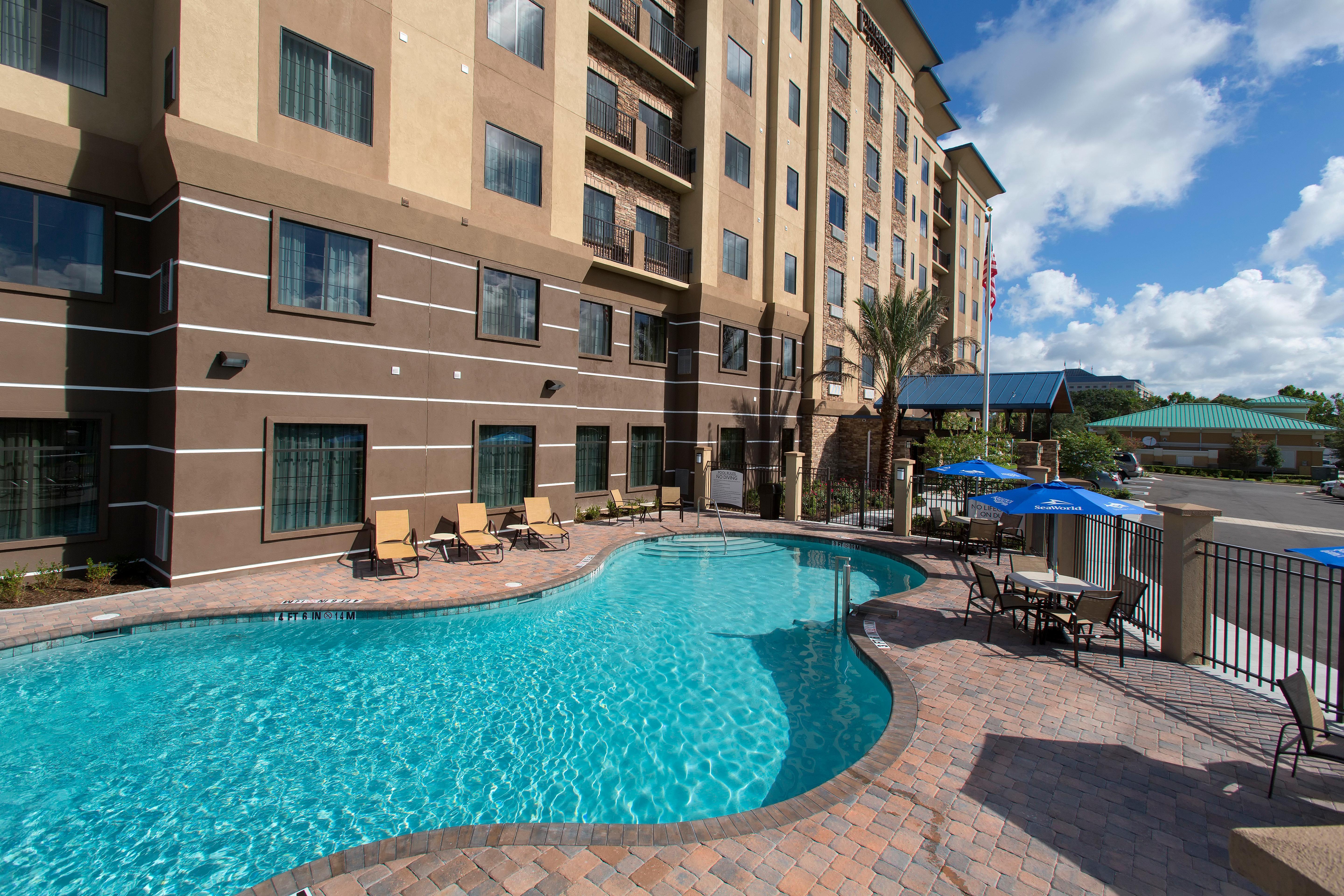 Hotel Staybridge Orlando At Seaworld By Ihg - Free Parking & Shuttle To Seaworld Parks 3*
