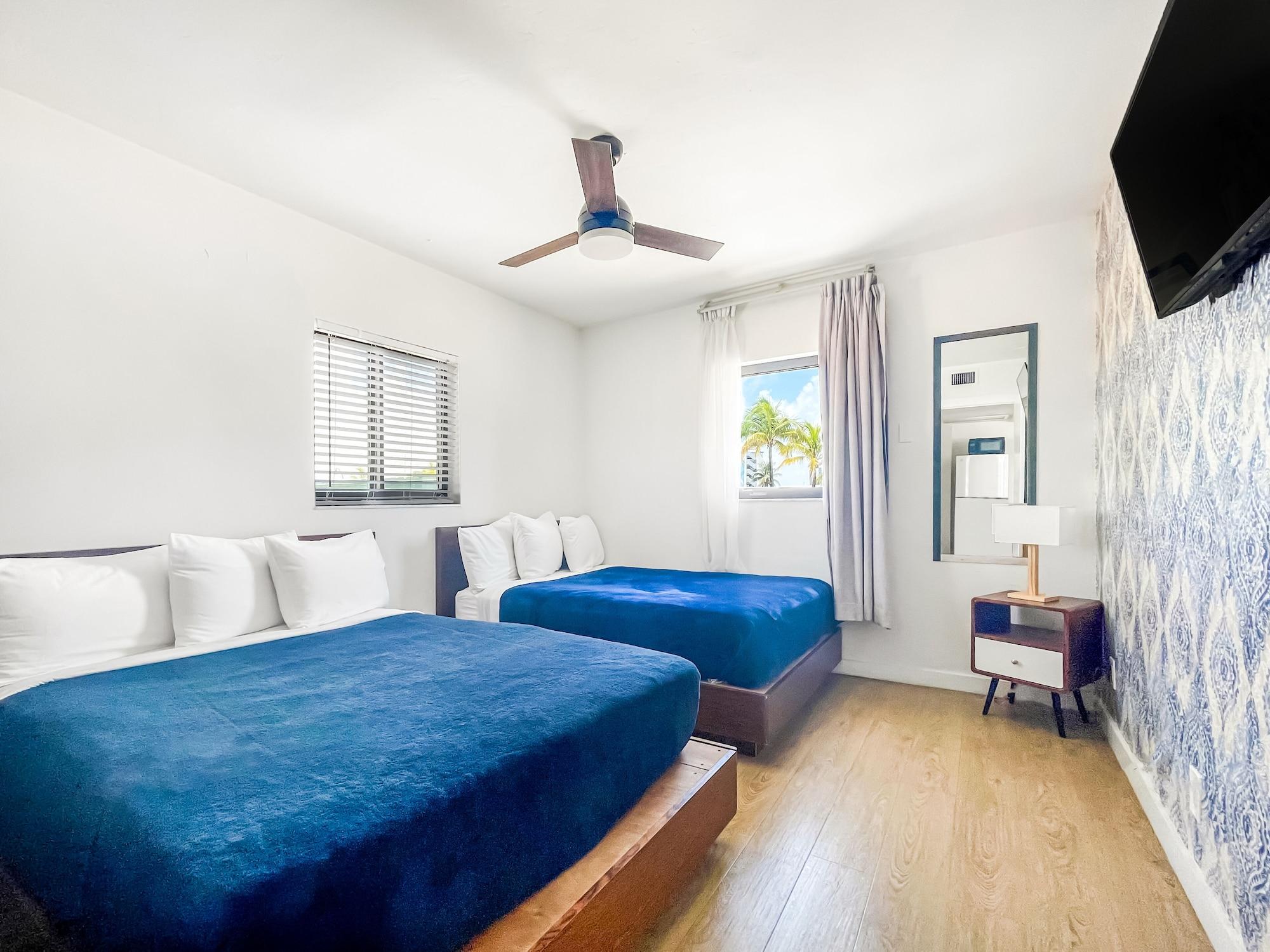 Hollywood Beach Hotels 3*