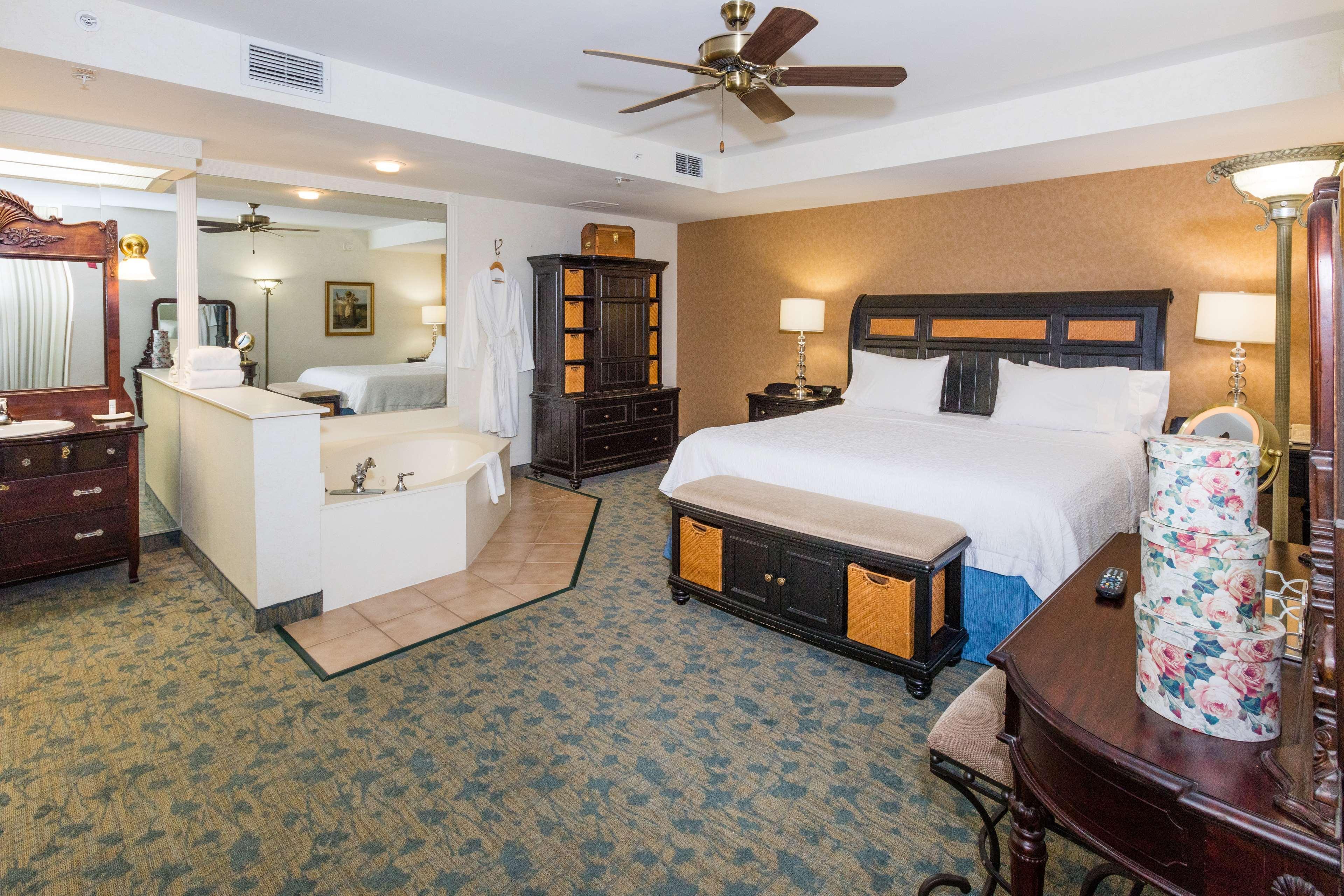Hampton & Amelia Island-historic Harbor Front 3*