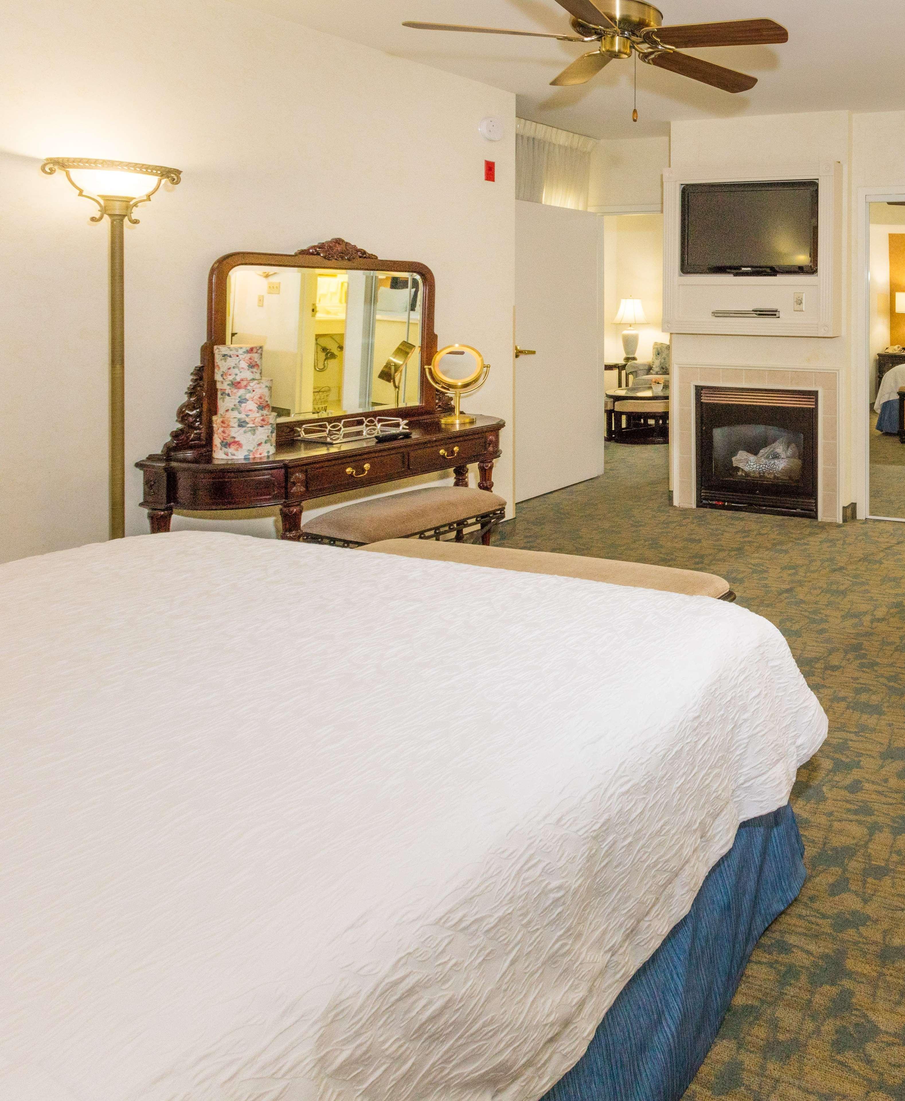 Hampton & Amelia Island-historic Harbor Front Hotel