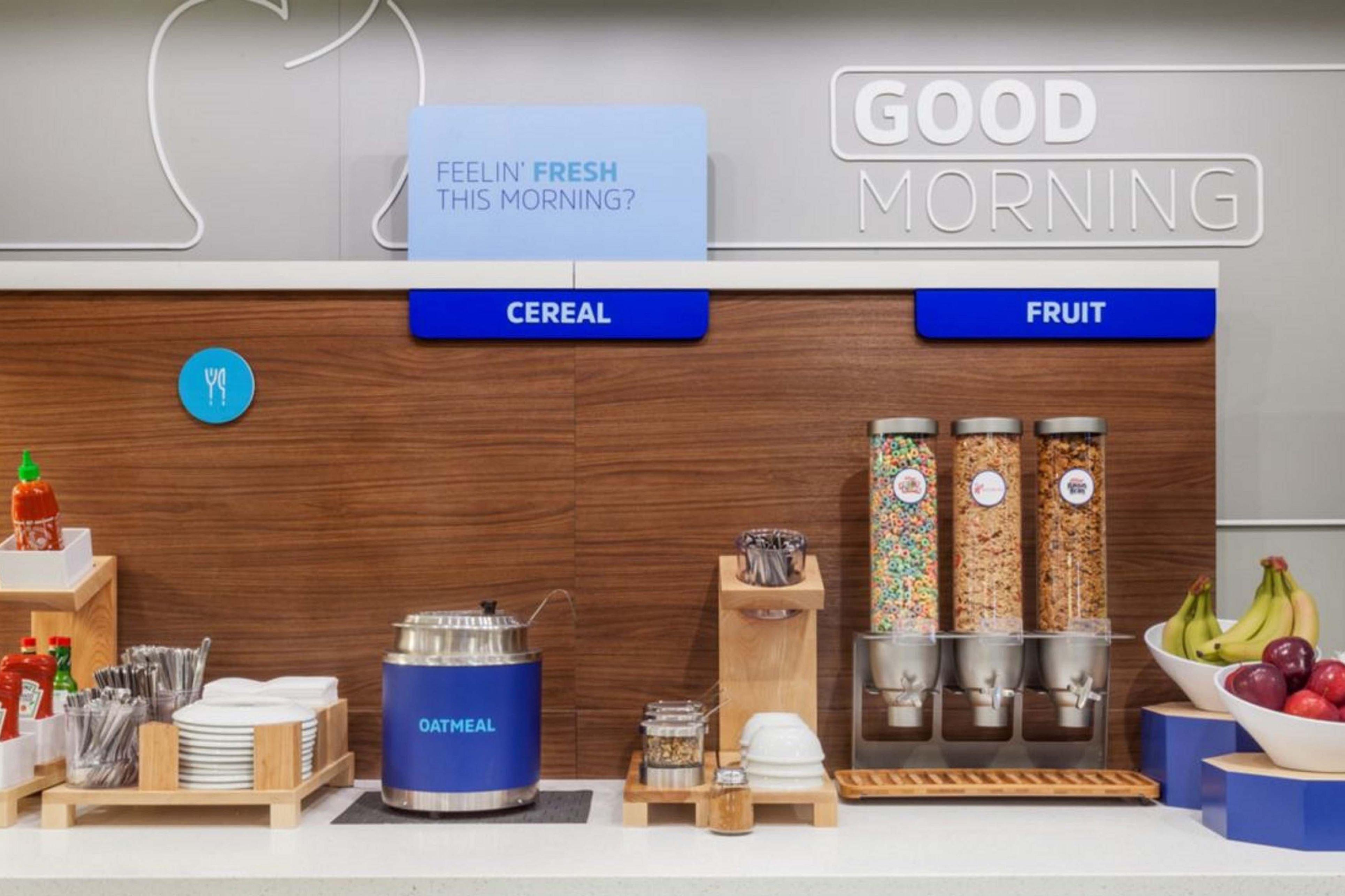 Express & Pierce West By Ihg 3*