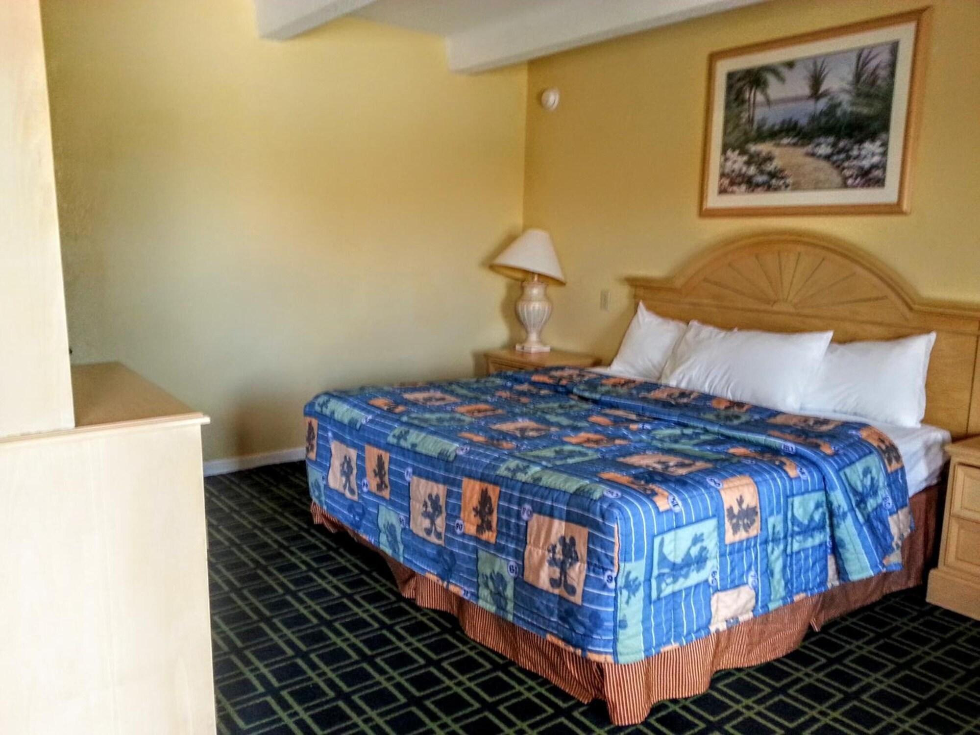 Budget * Mount Dora