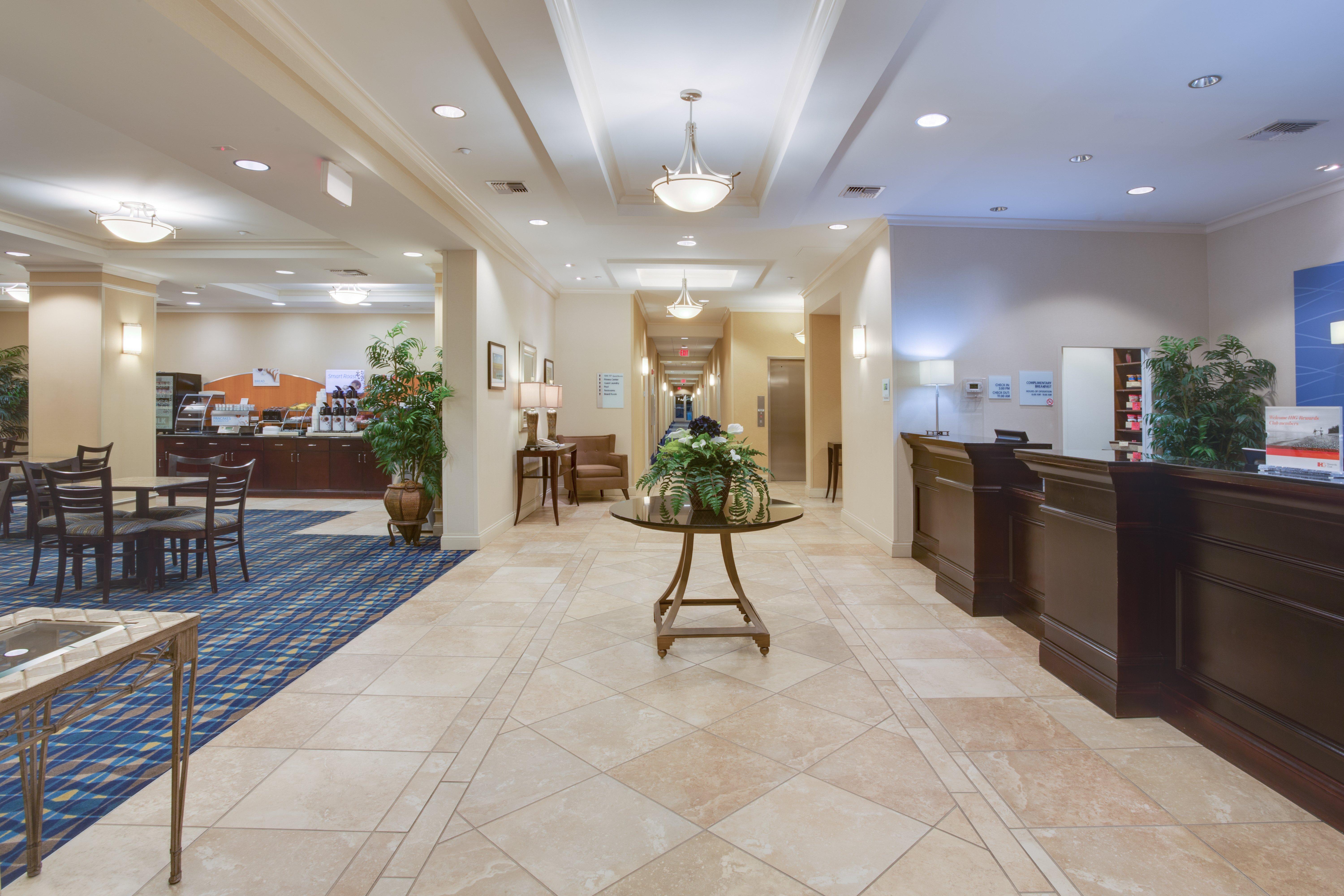 Hotel Express & Pierce West By Ihg Fort Pierce