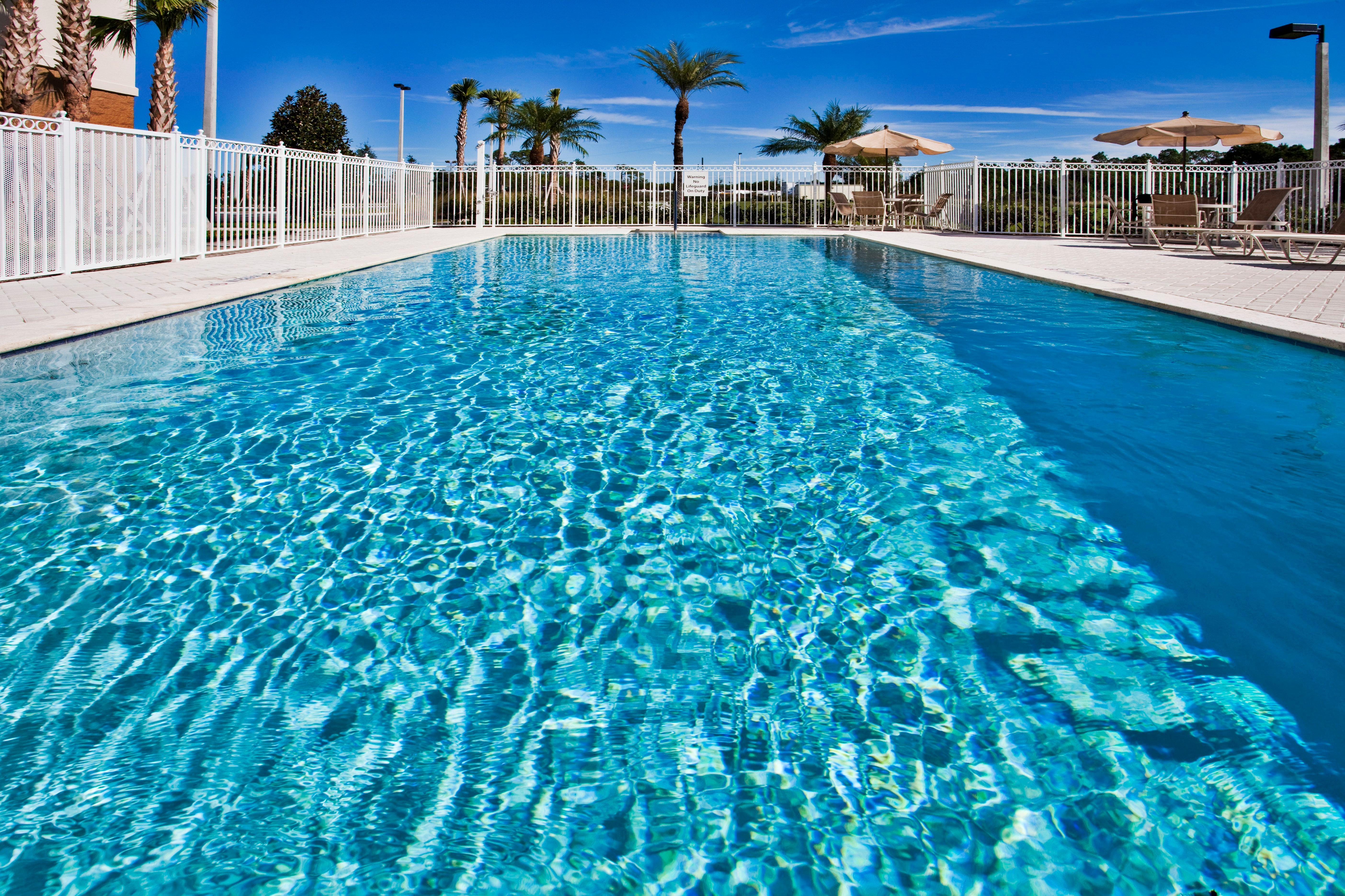 Hotel Express & Pierce West By Ihg 3*