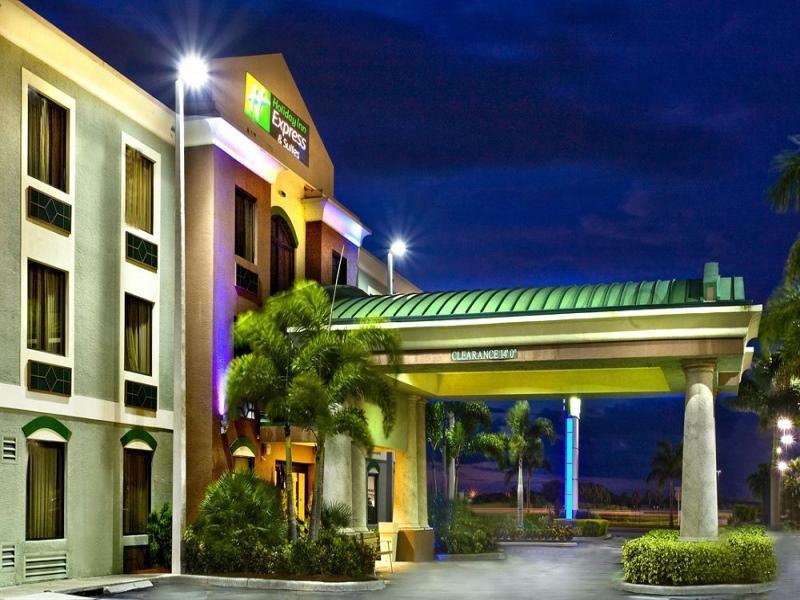 Hotel Express & By Ihg Clewiston