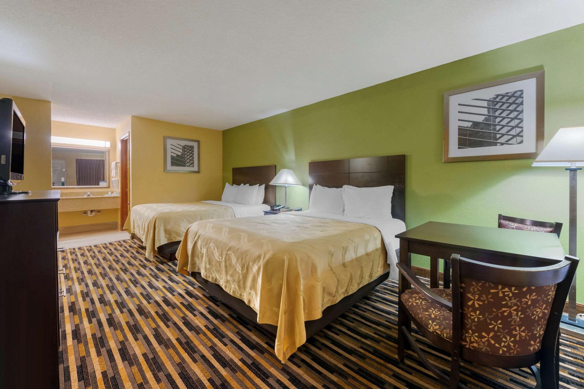 Quality & Mt Dora North Hotel