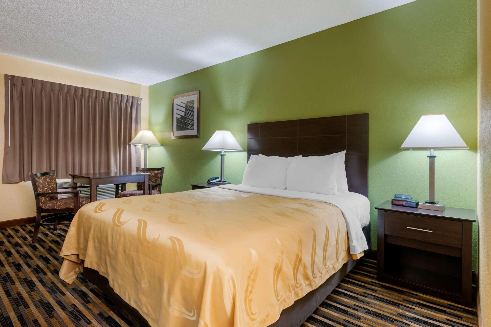 Quality & Mt Dora North Hotel