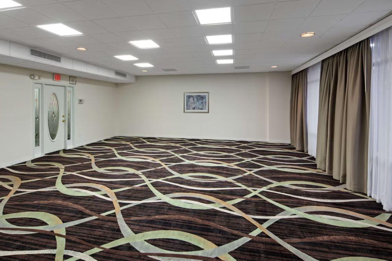 Ramada By Wyndham Hotel Cocoa