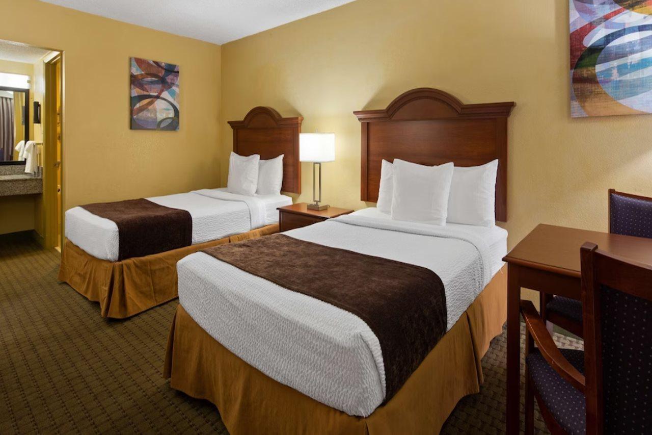 Ramada By Wyndham 3*