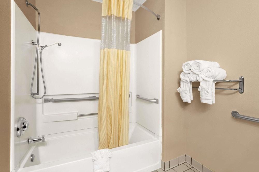 Days By Wyndham Orange Park/jacksonville 3* Orange Park