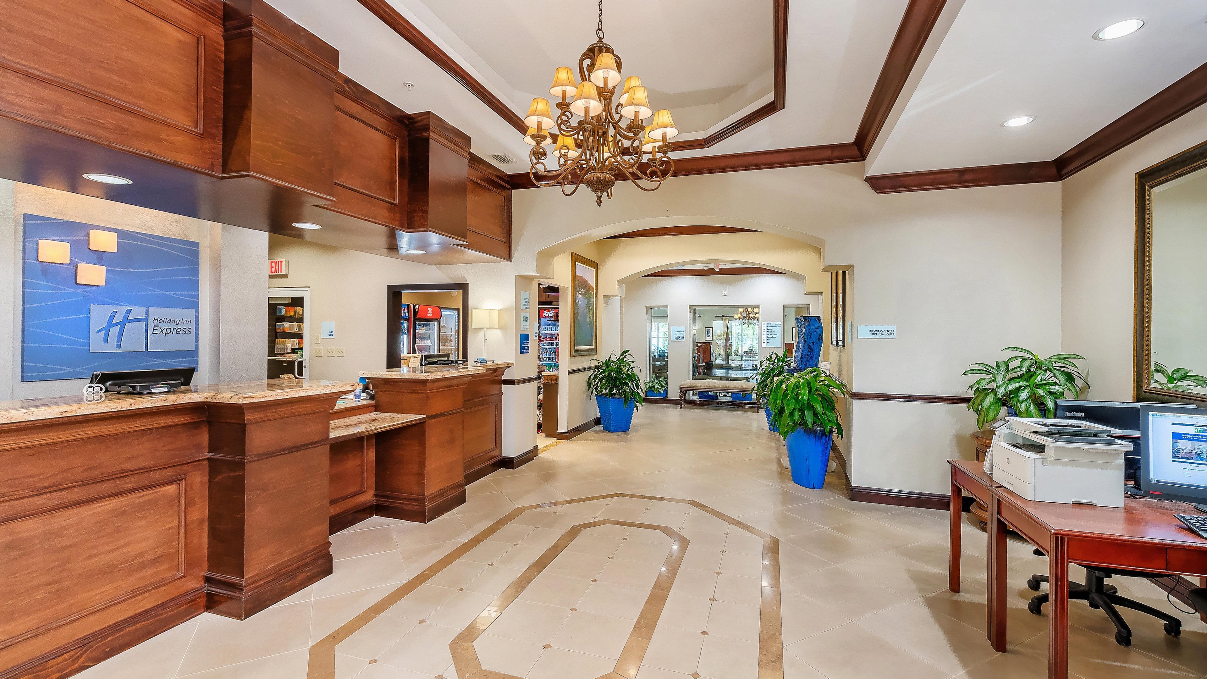 Express & Miami By Ihg Hotel