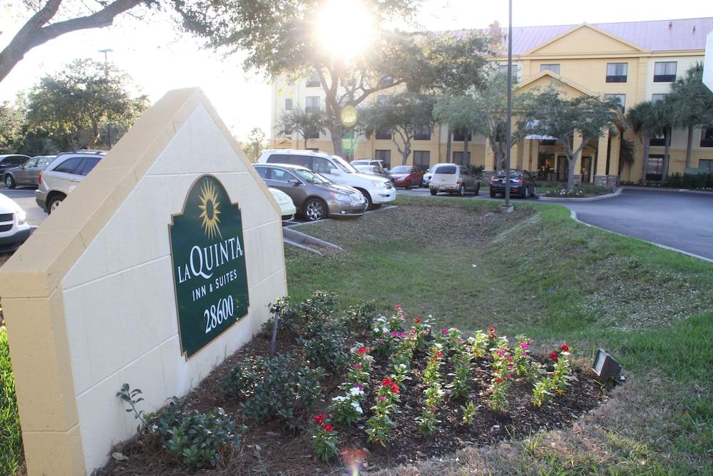 La Quinta By Wyndham Naples North Hotel