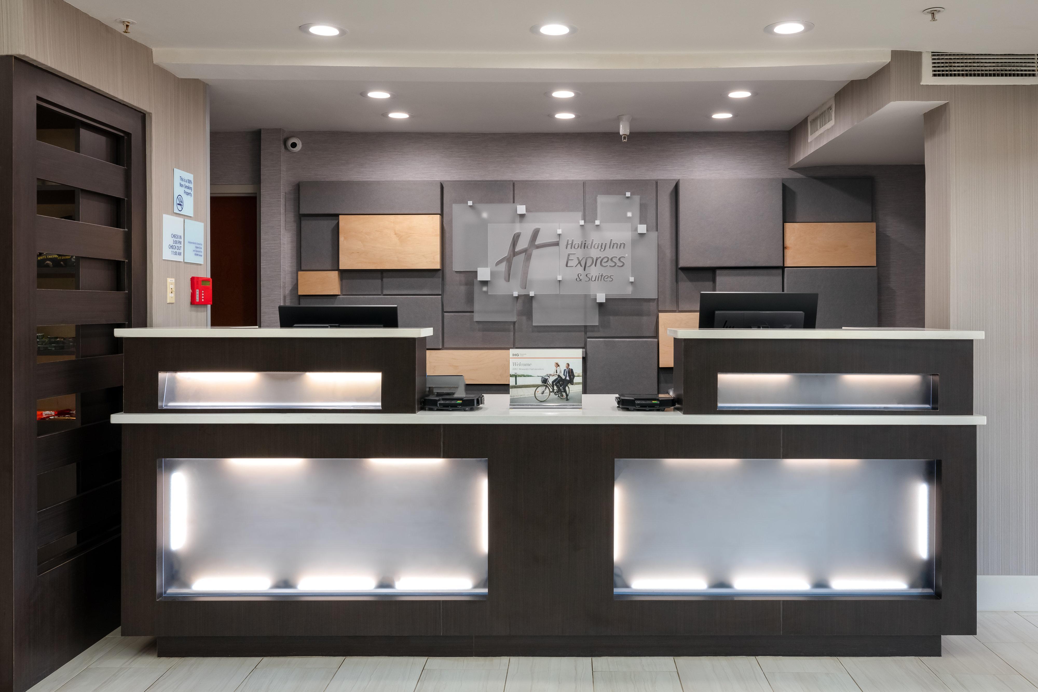 Express & East I-10 By Ihg