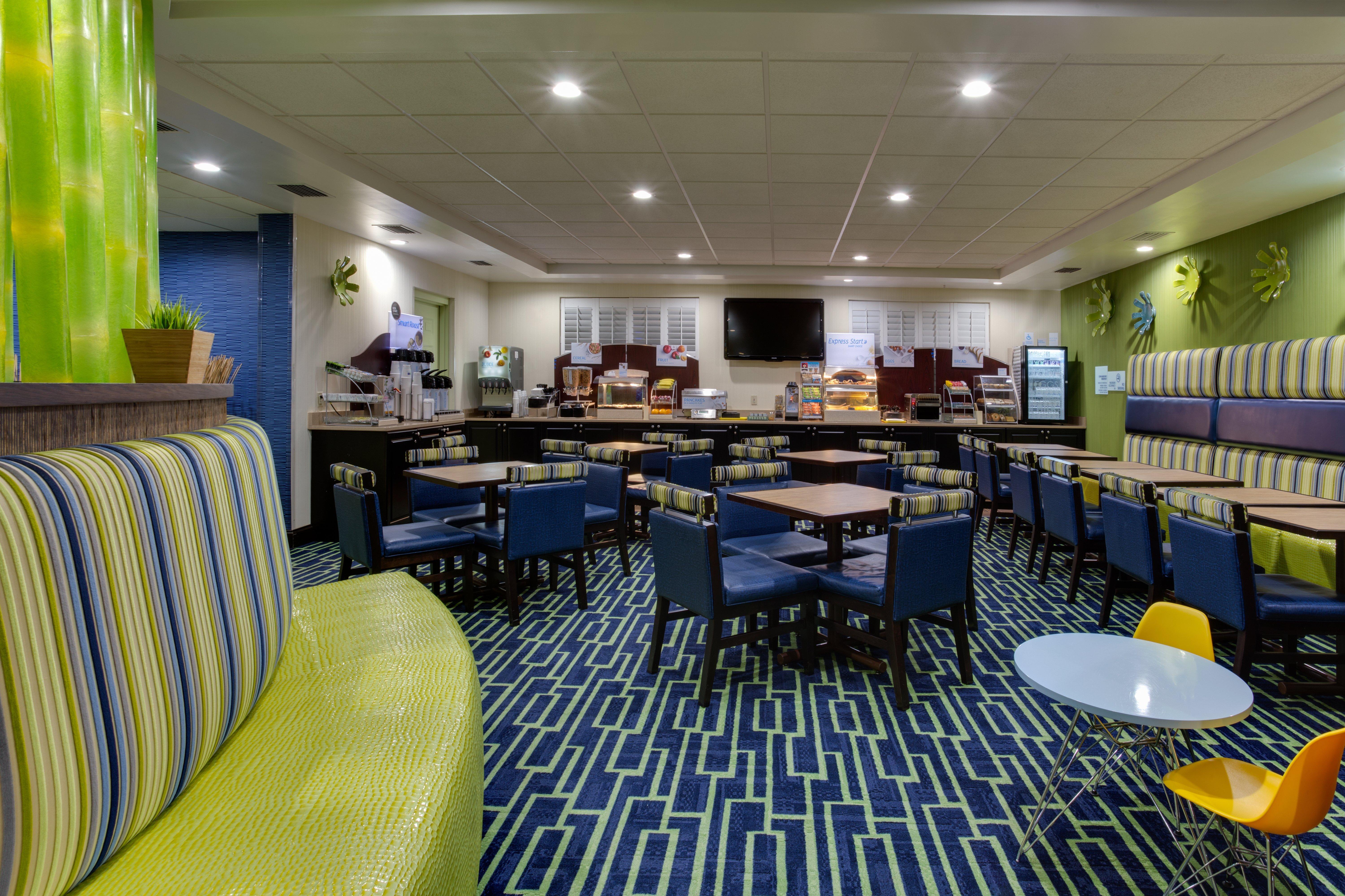 Hotel Express & Plant By Ihg 3*