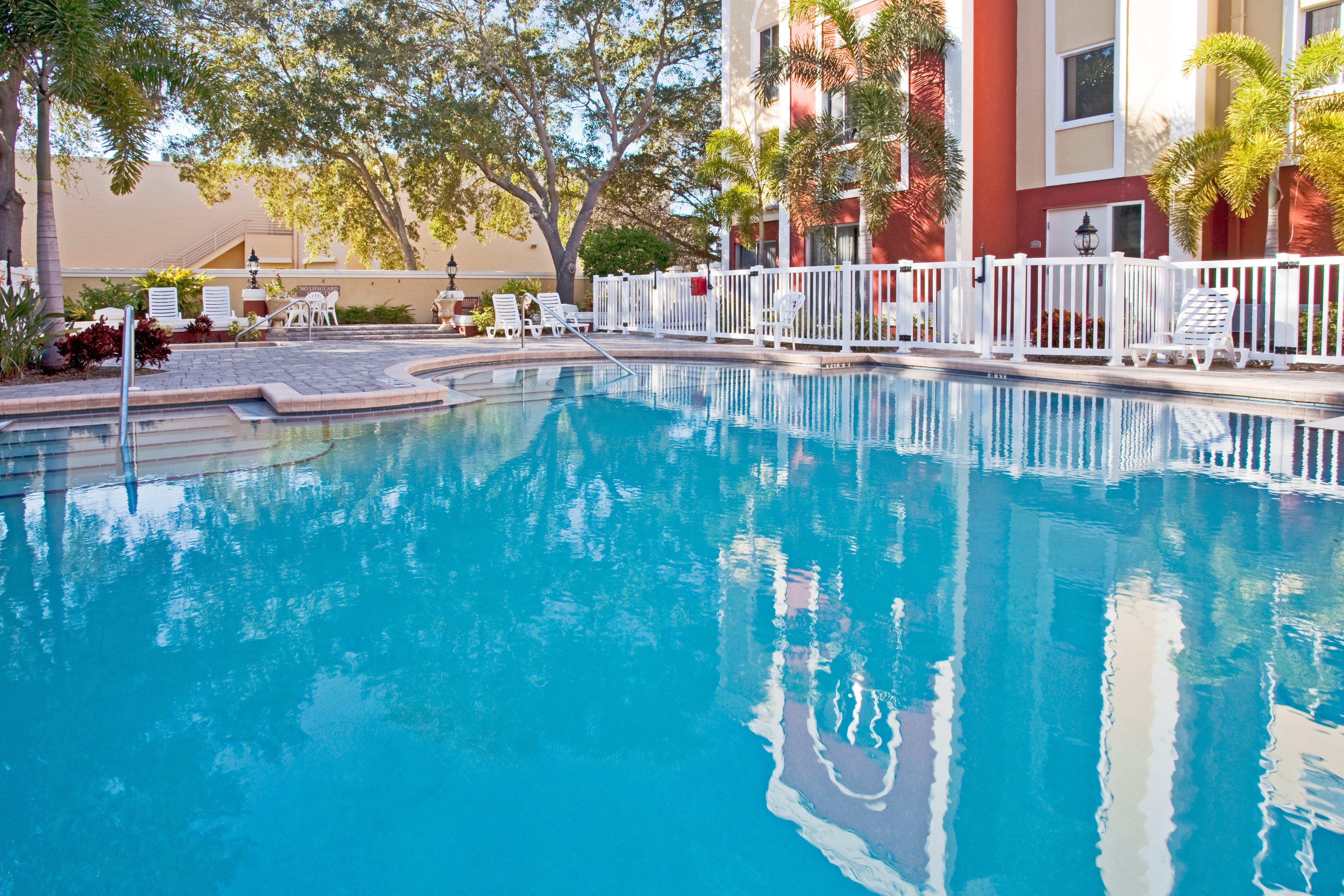 Express & West By Ihg 2* Bradenton